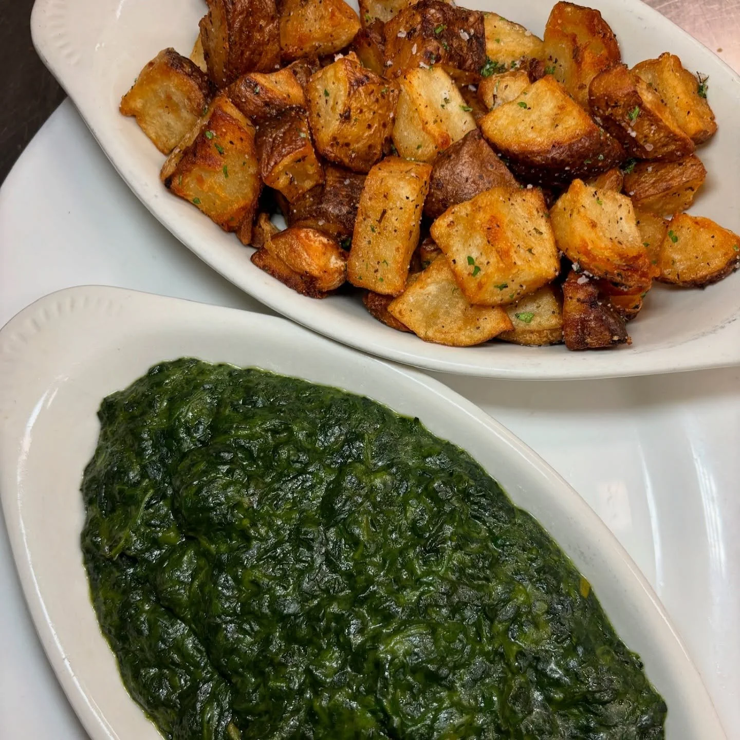 Because one side is never enough 🍽️
#michaleenflynns #lynbrookny #longislandny #lieats #food