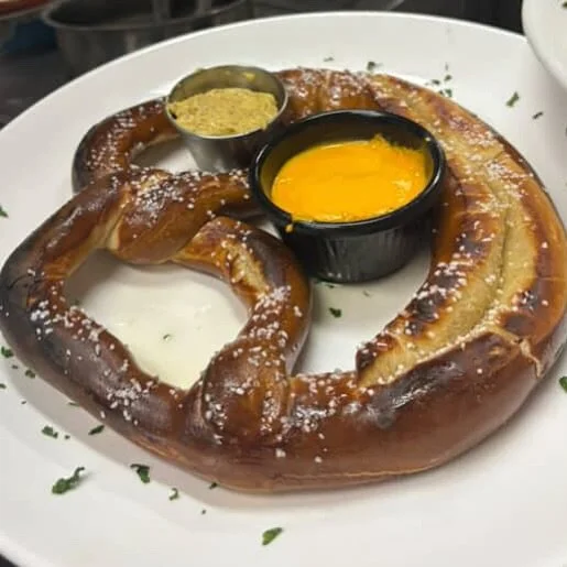 🥨🥨🥨
#michaleenflynns #lynbrookny #longislandny #foodie #lieats