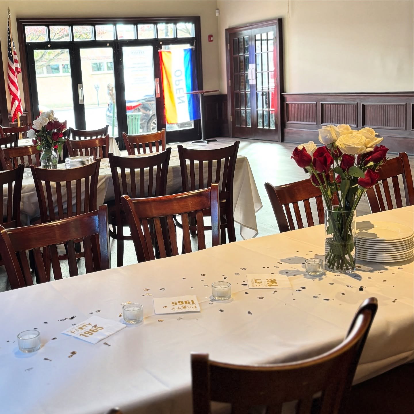 contact us to host your party! 🎈

#lynbrookny #michaleenflynns #longislandny #catering #privateparty