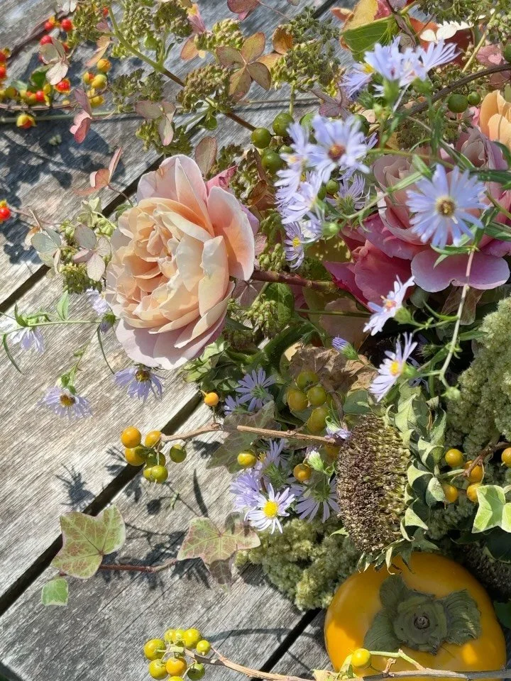 This time last year &mdash; Autumn on the Cape with @gatherfloral @harvestfloralcompany @linfloralco 

@houseonthecape