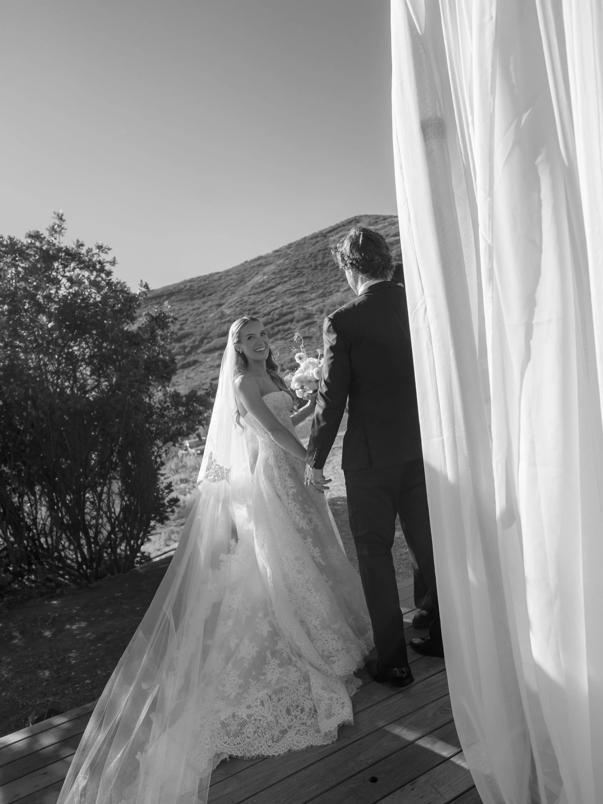 A preview of what&rsquo;s to come from C + T&rsquo;s celebration back in September.

Wedding Planning &amp; Design @bellebodasevents @bellebodasevents_logan 
Photography @mastersandmasterswed 
Videography @milesfilmco 
Venue @blueskyauberge 
Florist 