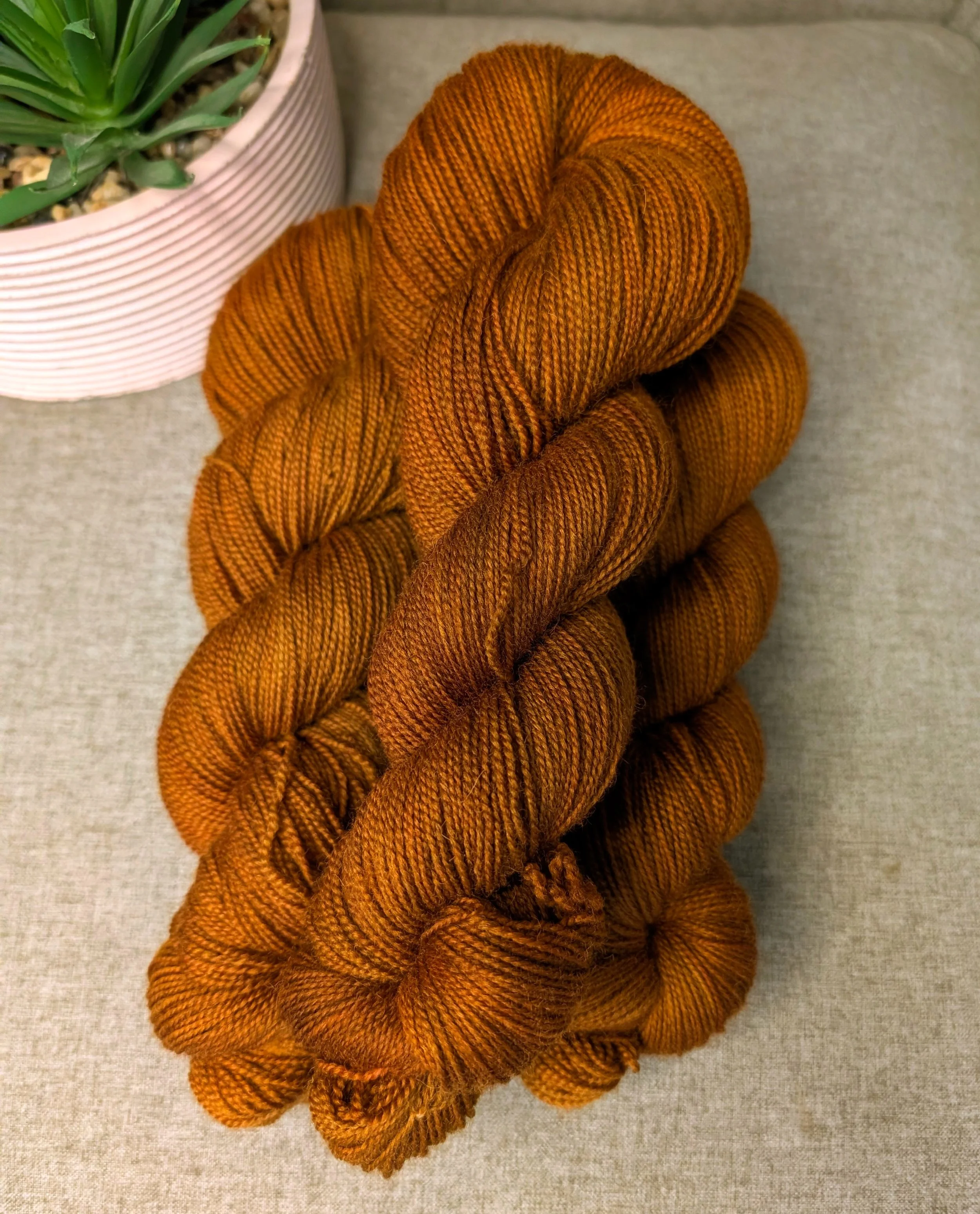 Vendor Spotlight:

Sherri from Eir Fibres will be joining us at the Folks &amp; Fibre Market on August 22nd 10am - 4pm at the Flare &rsquo;N Derrick! 
(131 Main St N, Turner Valley AB T0L 2A0)

@eir_fibres grew out of a love for color, texture, and t
