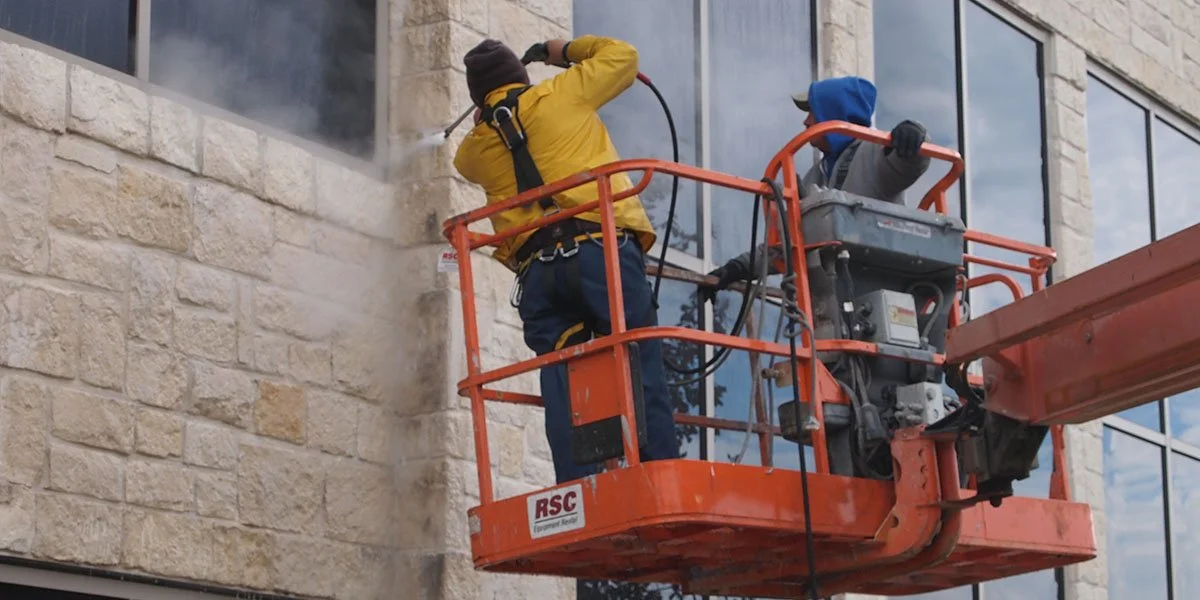 APW-sl-11-AAApressurewashing-060-1200x600-1.jpg