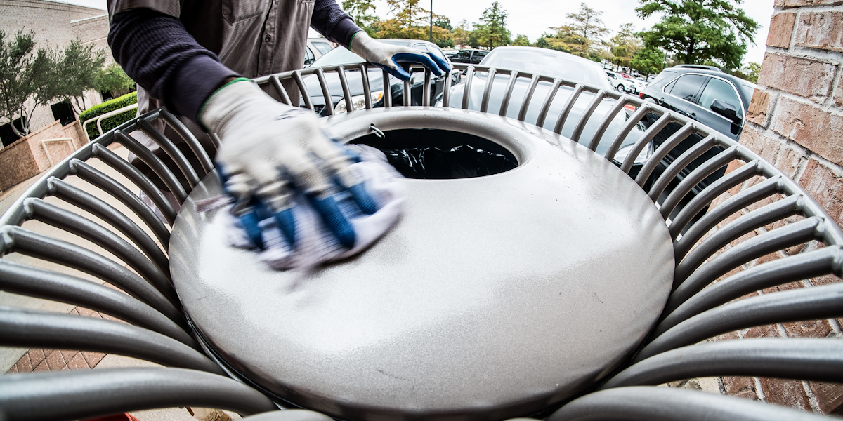 Port-sl-6-Trashcan-1200X600.png