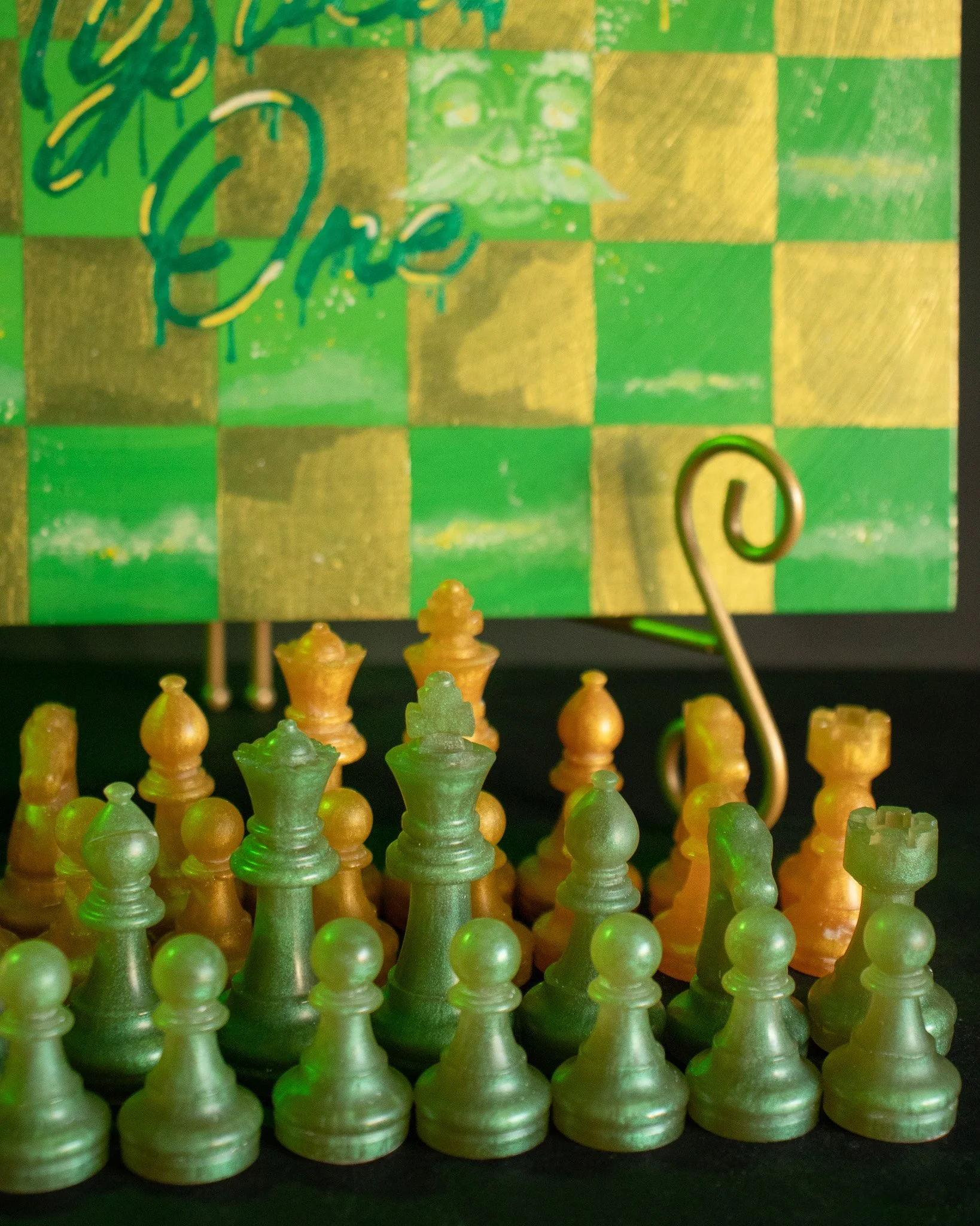 "The Scientifical Mystical One"
Dr. Greenthumb x Cypress Hill inspired chess set.
Acrylic on wood, resin pieces
Refurbished brass trinket box made in India
