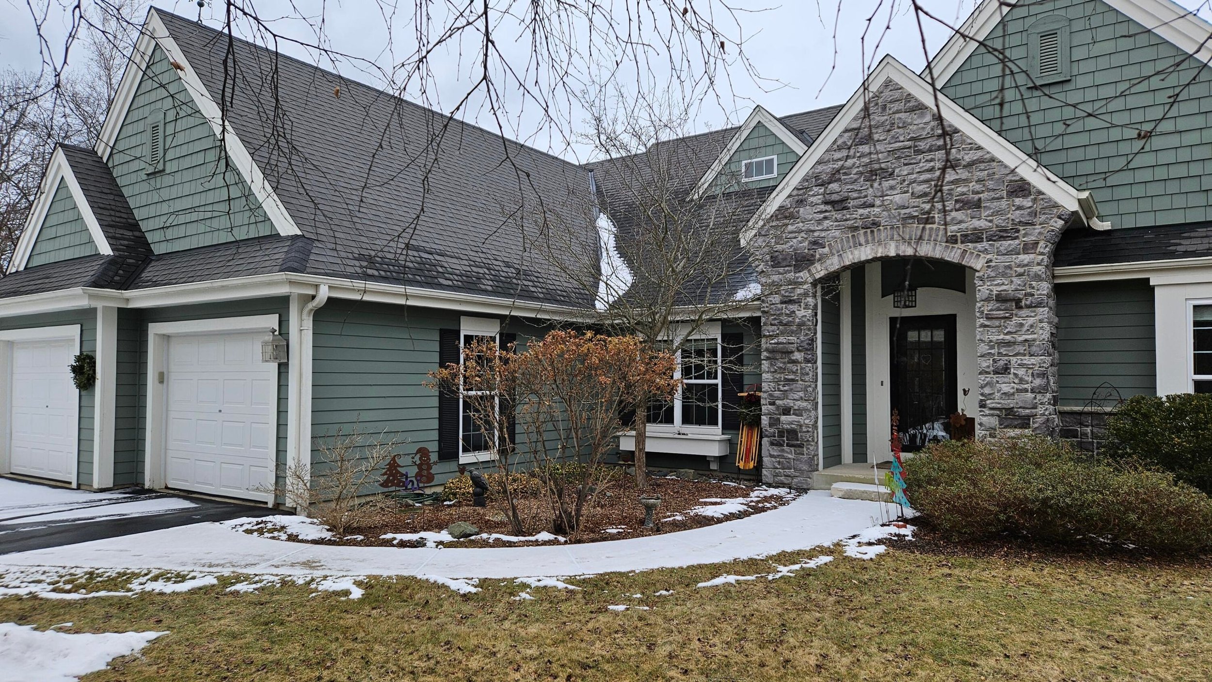 5177 Lower Lakeview Ridge Rd. Belgium, WI 53004 - Sold