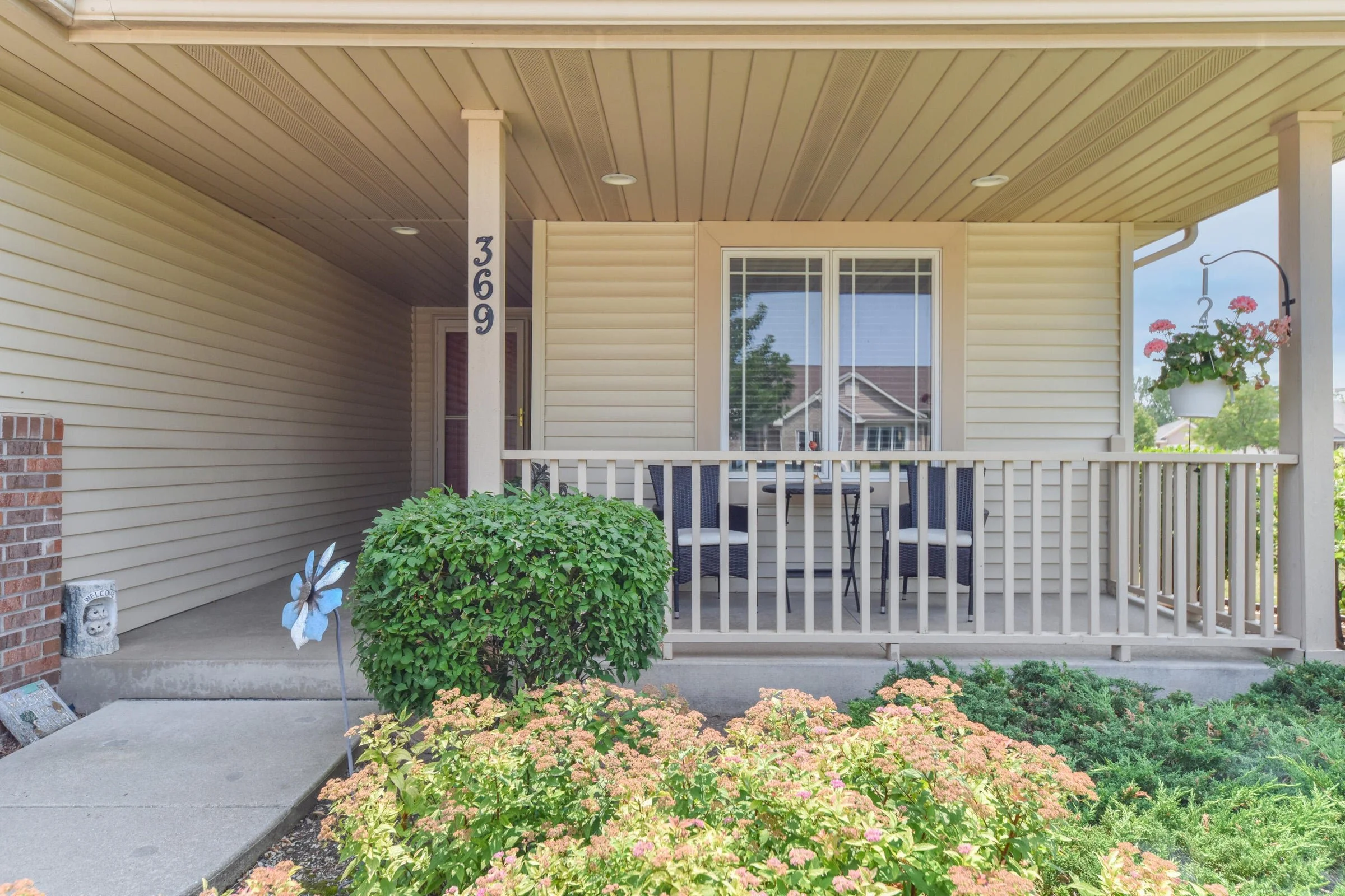 369 N. Redding Circle - 01.jpg