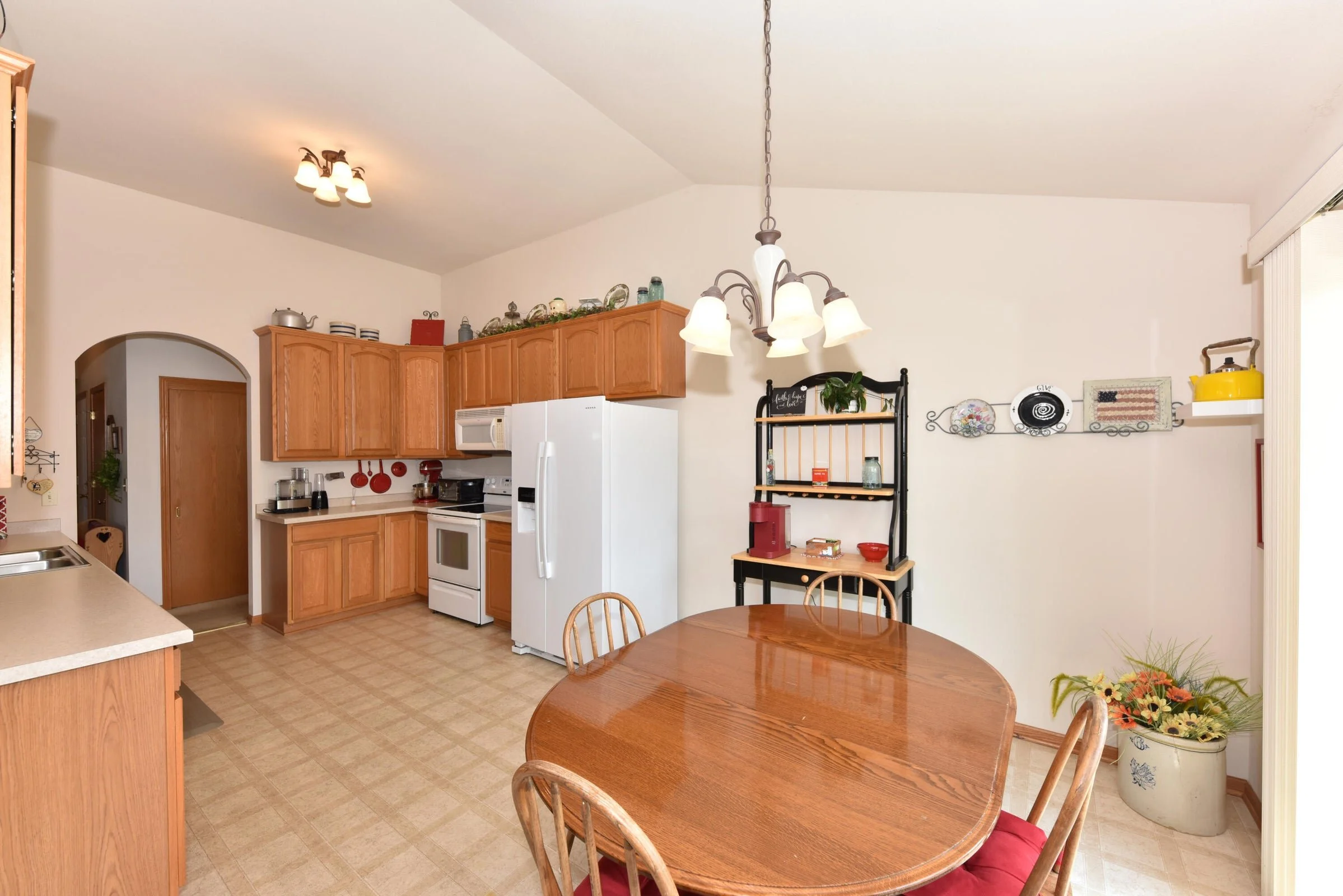 369 N. Redding Circle - 05.jpg