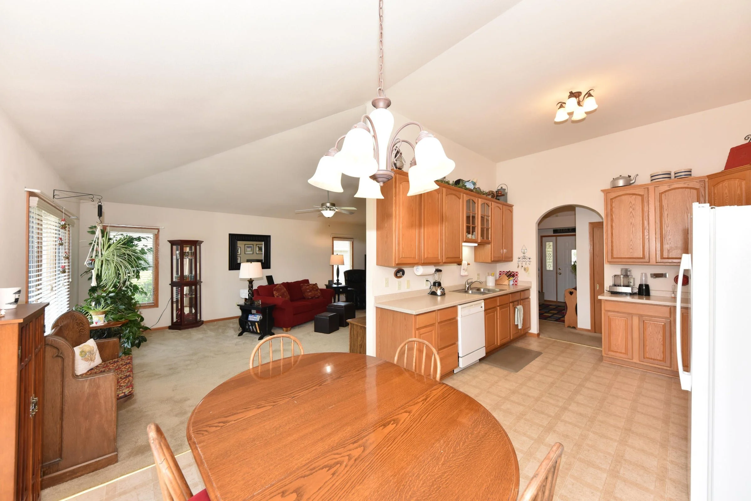 369 N. Redding Circle - 14.jpg