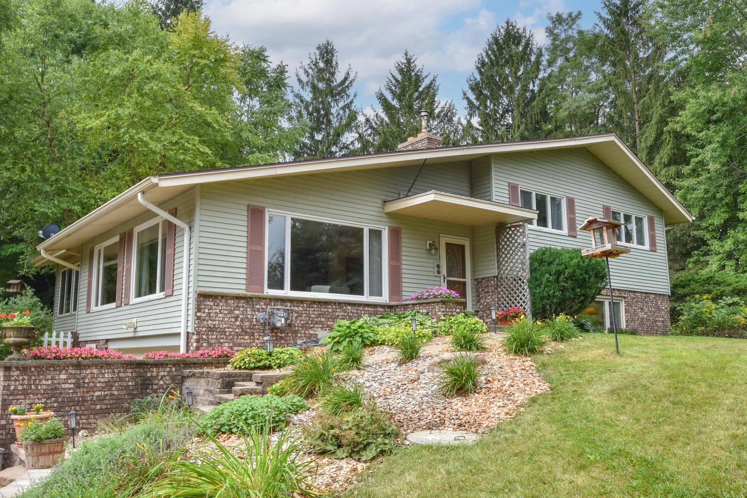 741 Decorah Road, Trenton.jpg