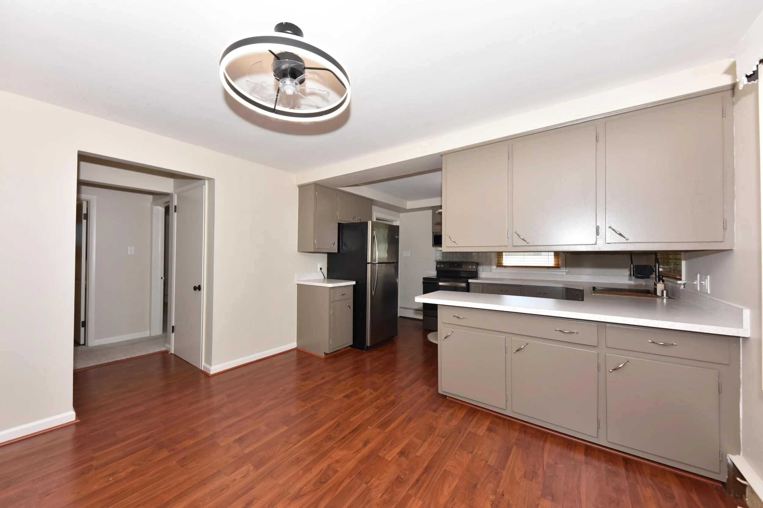 EUP_8070.jpg