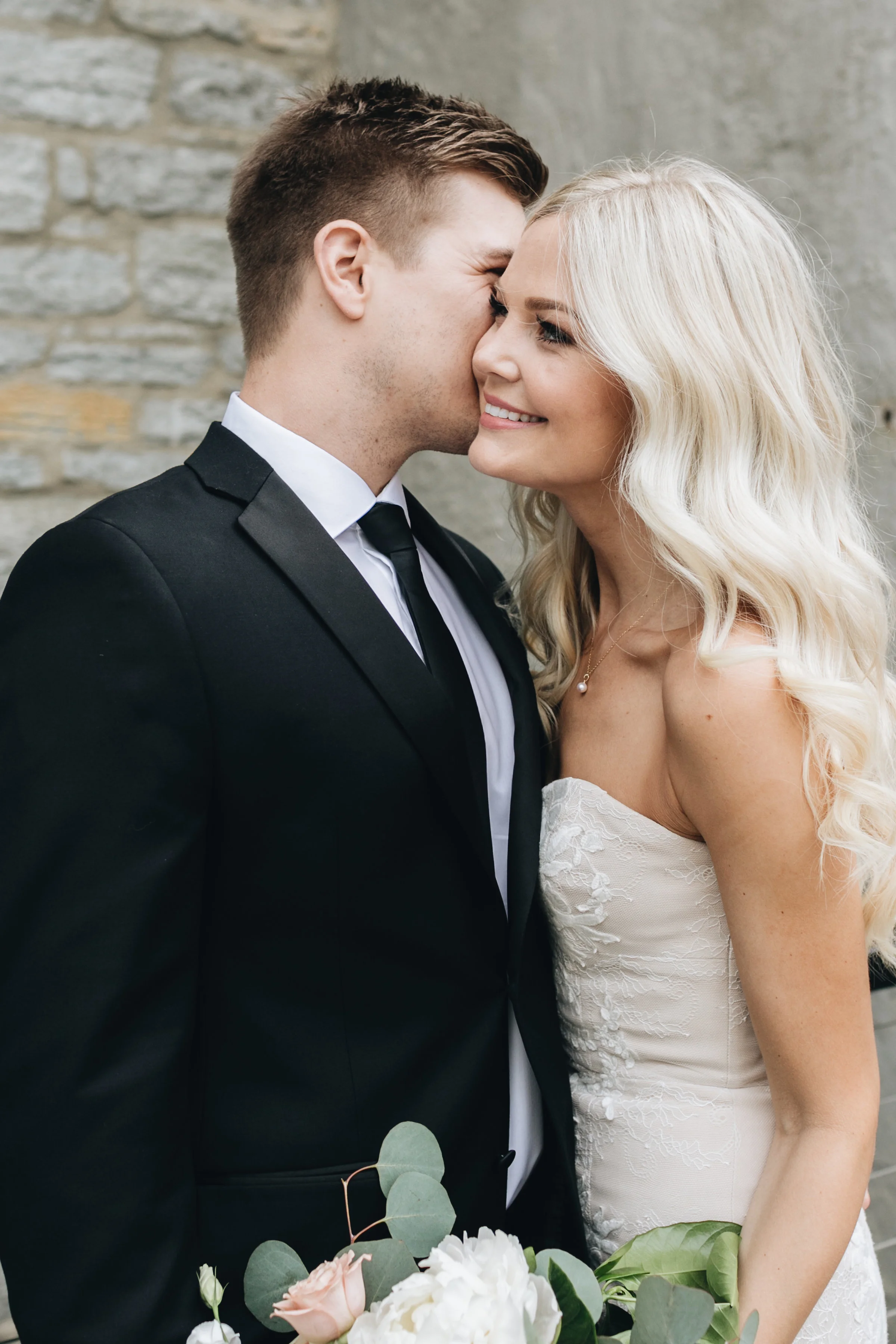 TyingTheNach_TheNewlyweds_17.jpg