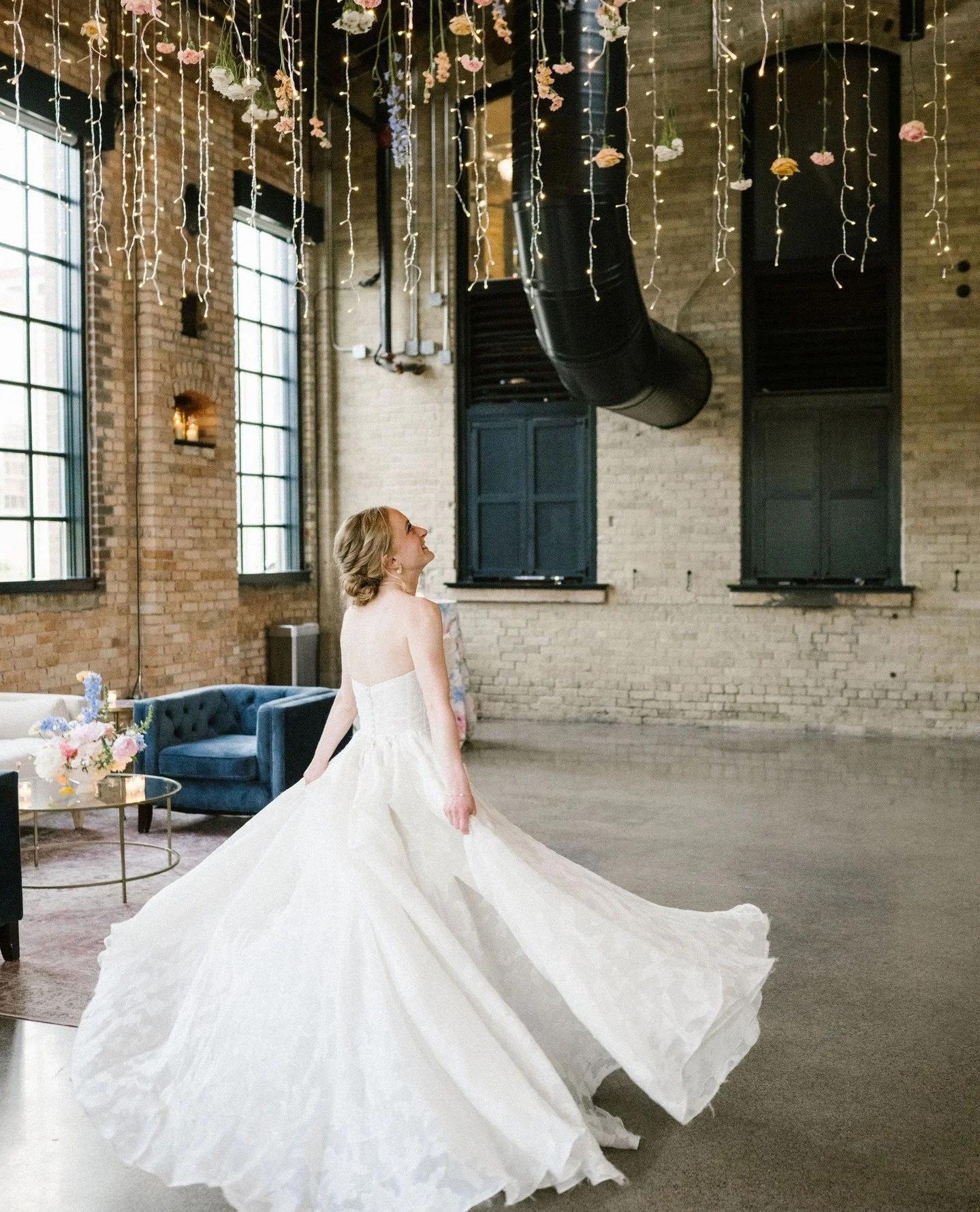 Who could resist dancing beneath this dreamy canopy of lights and blooms? ⁠
⁠
Reception Venue | @theessencemn⁠
Ceremony Venue | @lourdesmpls⁠
Photography | @kellieraestudio⁠
Floral | @kindred.blooms⁠
DJ | @nomusicnoparty⁠
Jazz Trio | @theapollotrio⁠
