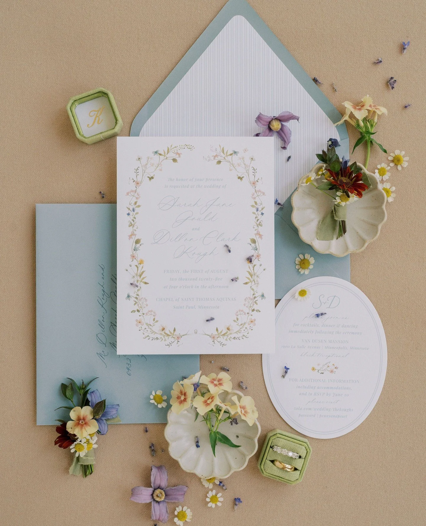 A perfect first glimpse into the beauty that awaited guests.⁠
⁠
Design &amp; Floral | @ashleyfoxdesigns⁠
Planning | @stylearchitectsweddings⁠
Venue | @vandusenmansion⁠
Photography | @maritwilliamsphoto⁠
Videography | @tylerwearcreativemedia⁠
Ceremony