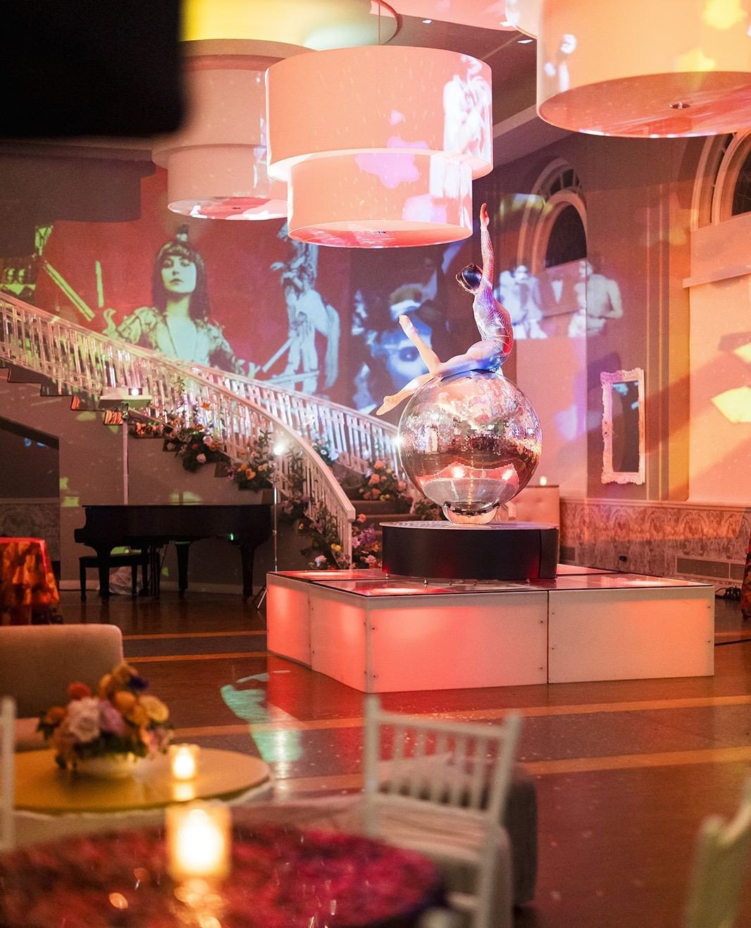 Who else loves a sexy afterparty?⁠
⁠
Planning | @stylearchitectsweddings⁠
Venue | @thebeachclubevents⁠
Photography | @cadenceandeli⁠
Videography | @summithillstudios⁠
Catering | @damicocatering⁠
Cake | @_heytherecupcake⁠
Floral | @ergofloral⁠
Station