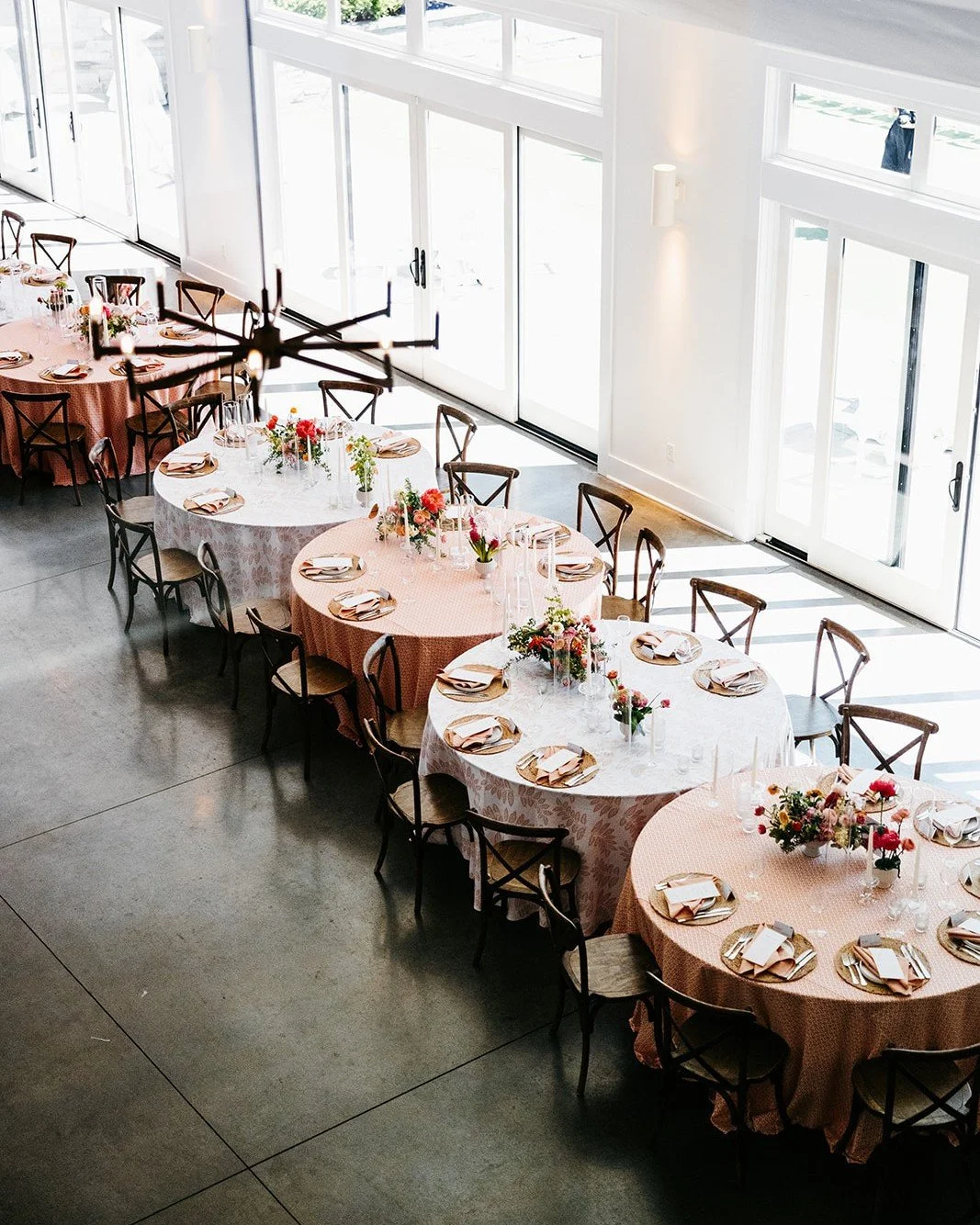 Floor plan but with a twist! 

Planning | ⁠@stylearchitectsweddings⁠
Venue | ⁠@thehuttonhouse⁠
Photography | ⁠⁠@katherine.bowes⁠
Videography | @summithillstudios⁠
Content Creation | @candidandkate⁠
Catering | ⁠⁠@damicohospitality⁠
Coffee Cart | @anna