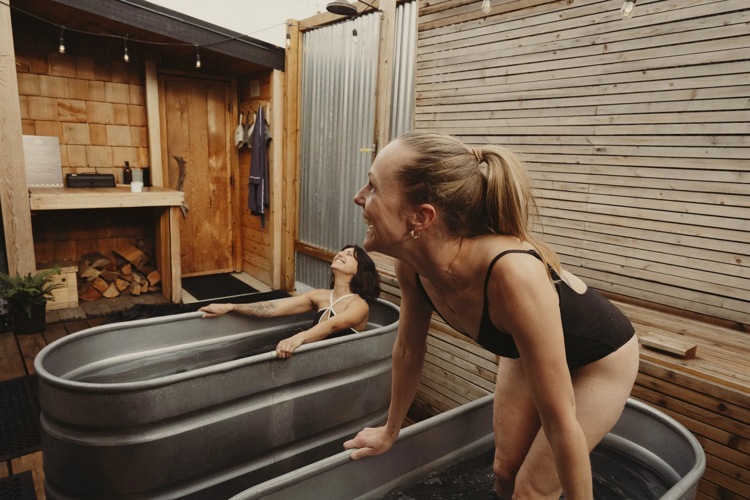 the_good_sauna_cold_plunge_ian_harland_8.jpg