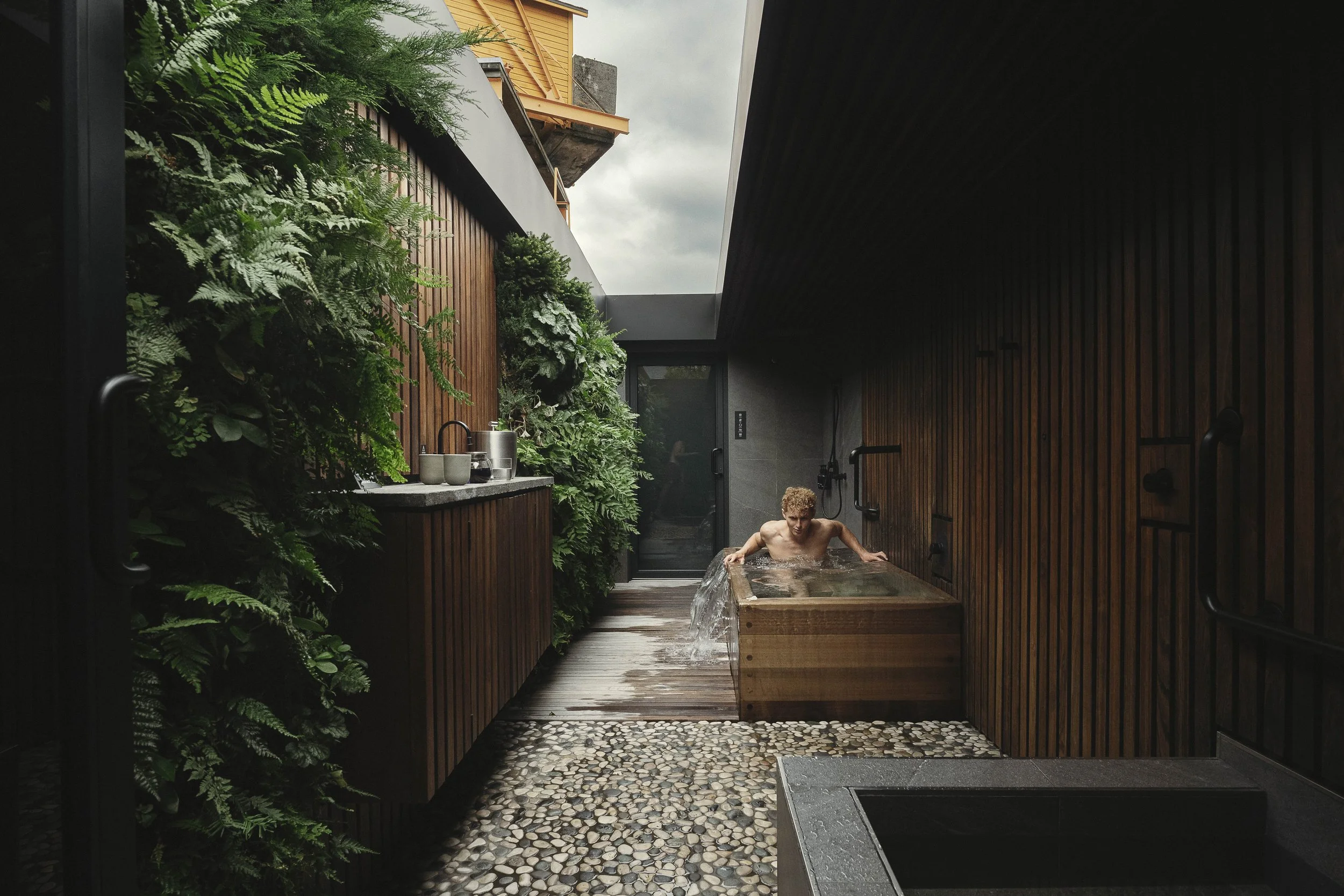 circle_wellness_spa_ian_harland8.jpg