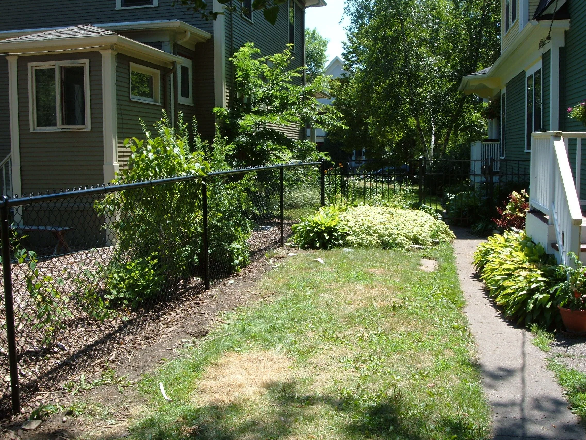 resi chain link 2.JPG