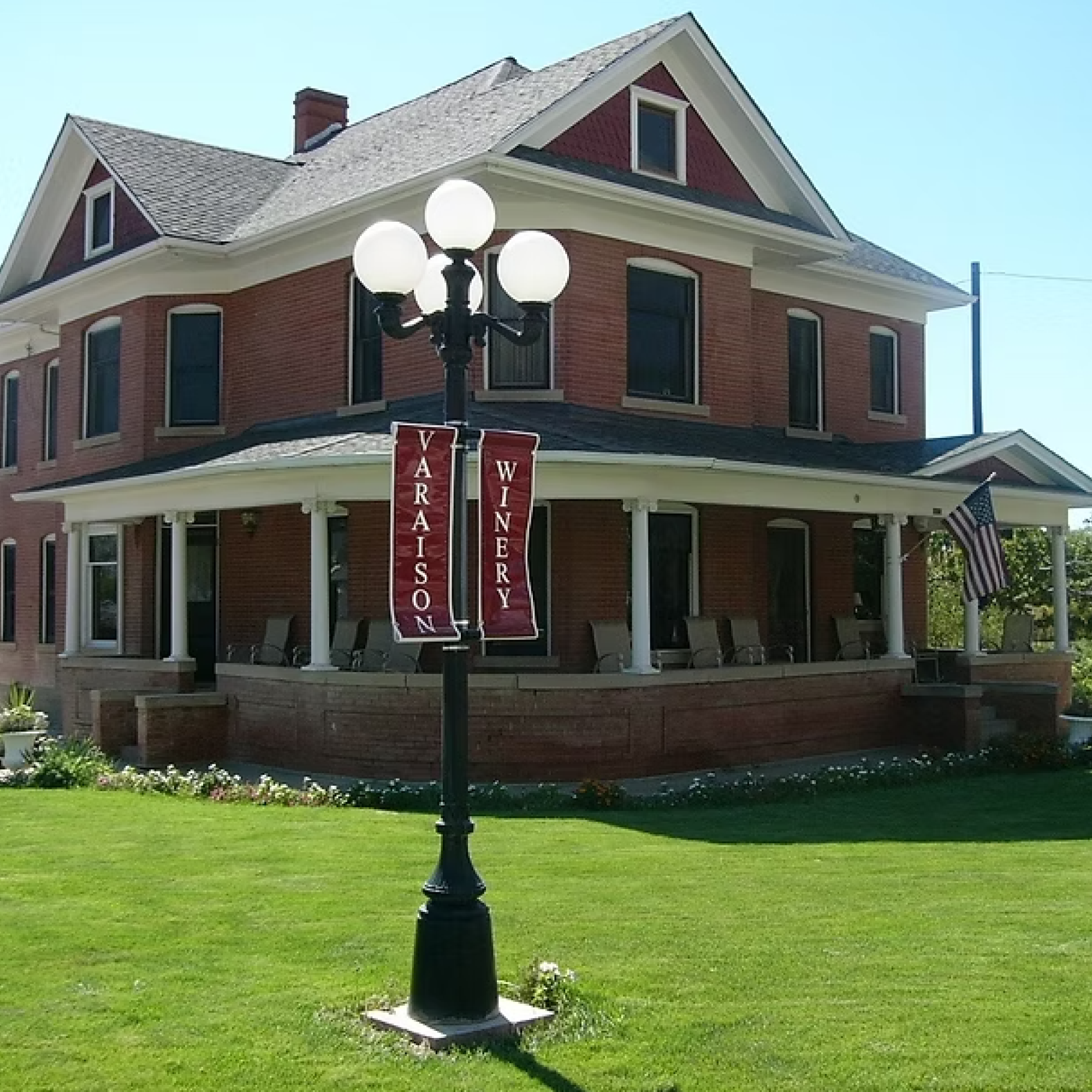 Varaison Vineyards