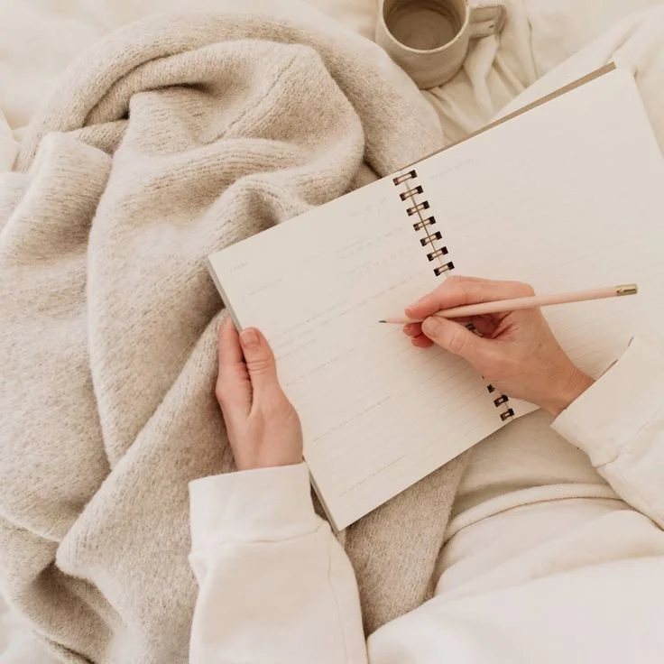 Uncovering Your Life’s Patterns: A Journaling Guide to Self-Awareness