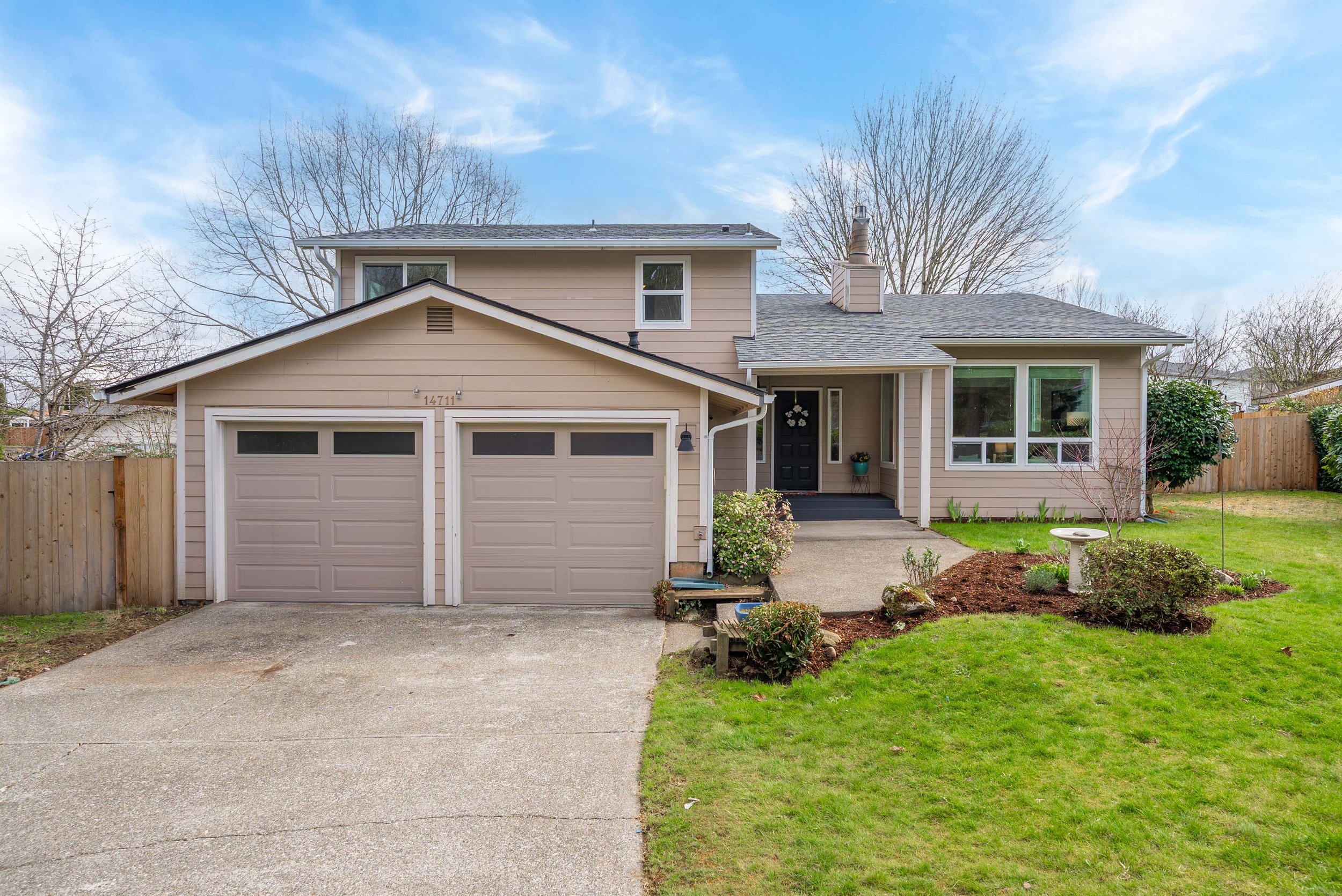 14711 SE 274th Ct, Kent, WA 98042 LISTED AT : $625,000 - SOLD :$640,000