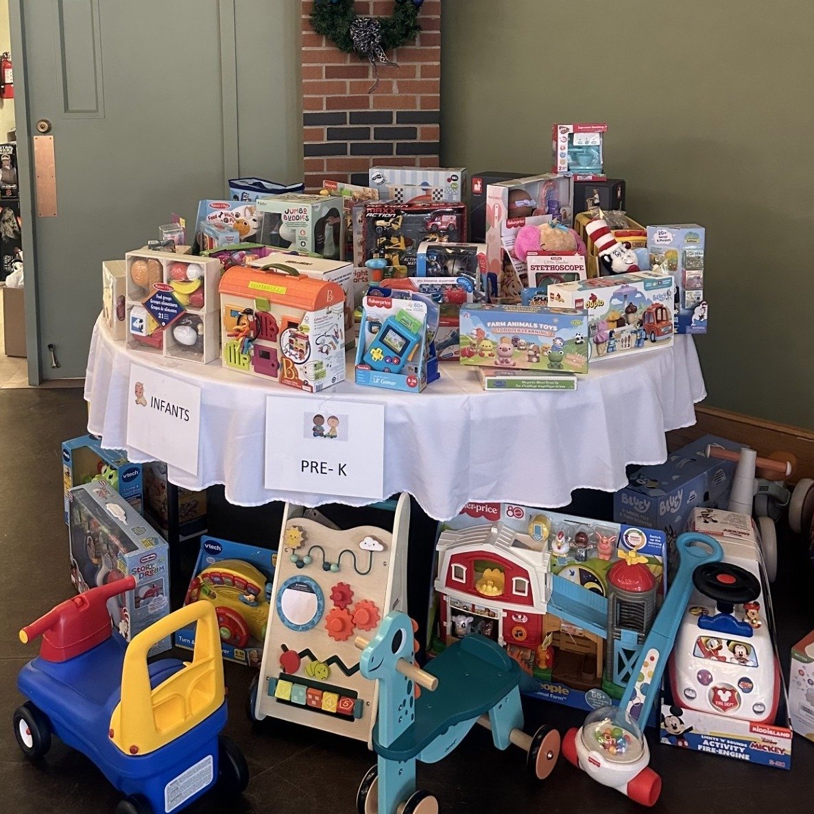 The Miracle Shop is what community in action looks like here in Golden 🧸🎄

This special toy drive, hosted by the @rotaryclubofgolden , helps nearly 200 local families enjoy a joyful and abundant holiday&mdash;just like every family in Golden deserv