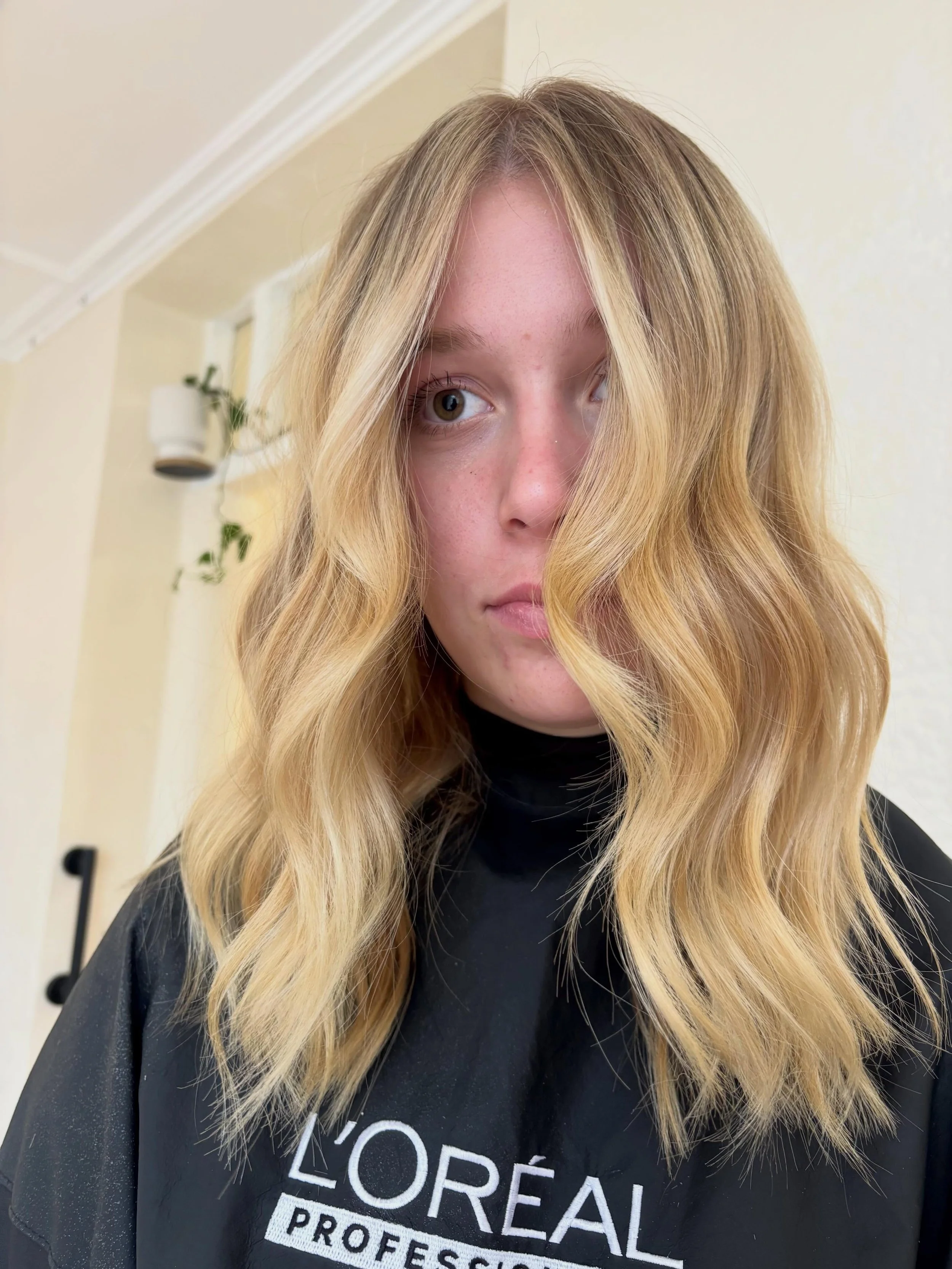 Half head of foils, a Metal Detox treatment and a fresh cut by @ebony_jadshairdressers ✨

We love seeing our emerging stylists put their training into practice and create results like this 🤍

Ready for your own refresh? We&rsquo;d love to welcome yo