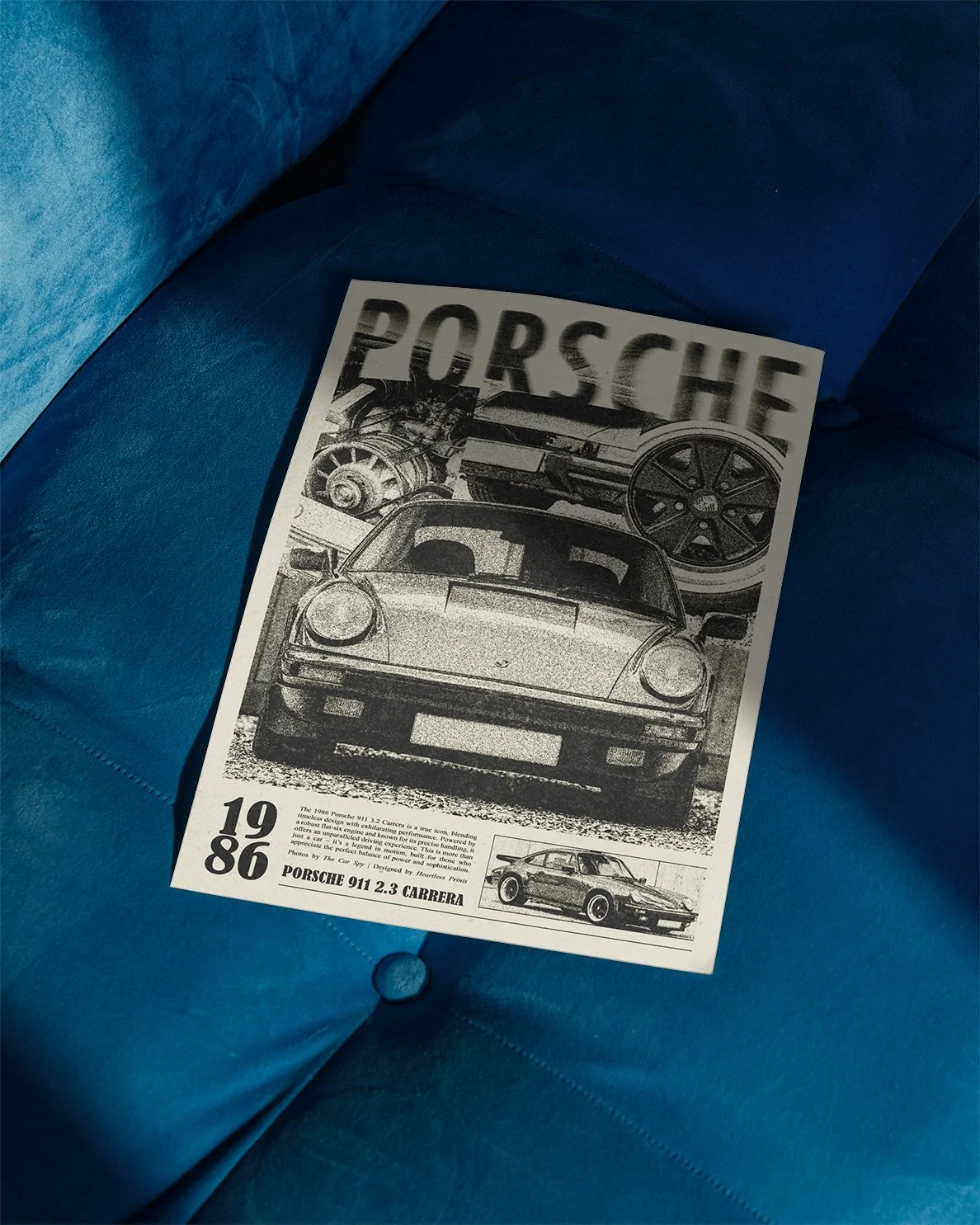 06 A3 Poster on a Blue Couch_DekGrafisBlack.jpg