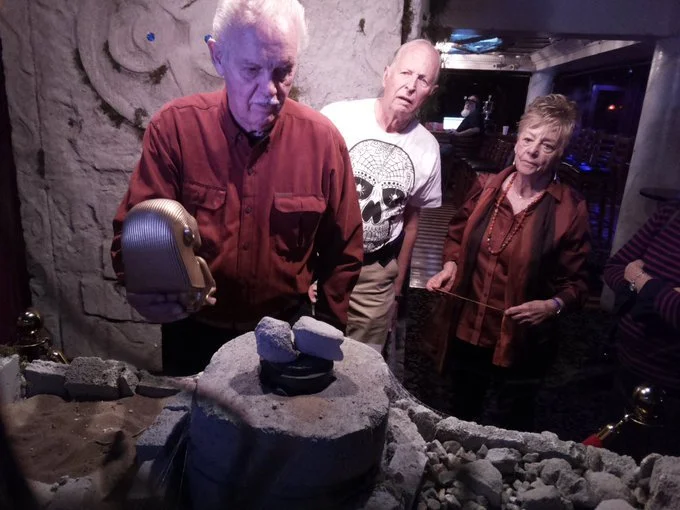 EH_dzZDU8AE4mRi.jfif