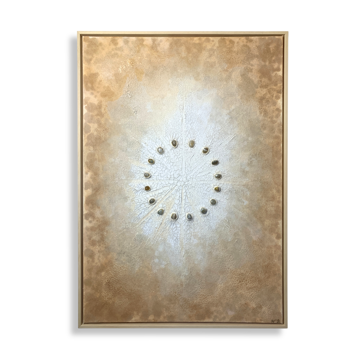 Kunstwerk mit Erde und Steinen aus einem etruskischen Tempel in Perugia von Paulina Vogt