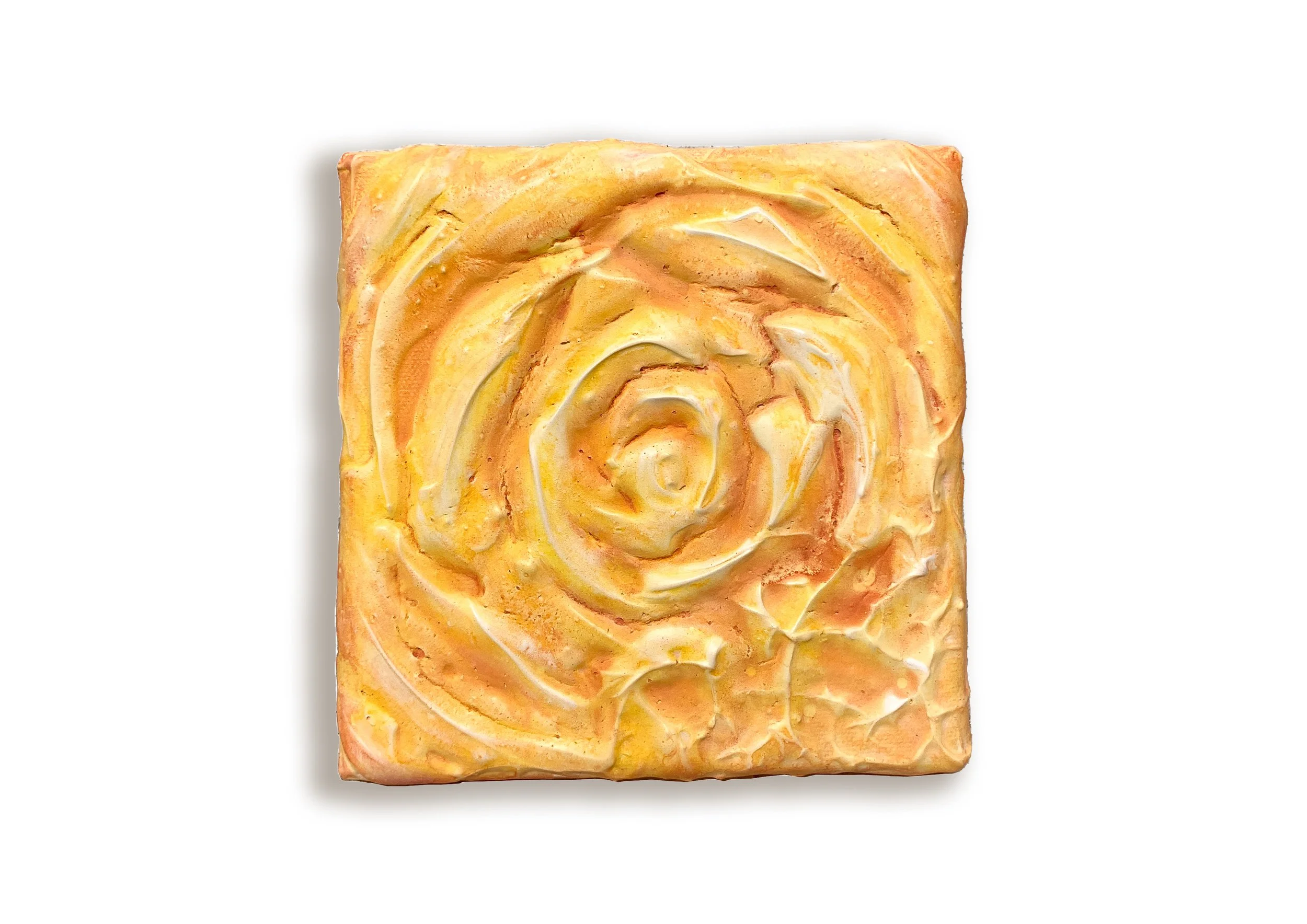 Kunstwerk mit Erde, Wasser und Rosen vom Rosendorf im Schwarzwald von Paulina Vogt