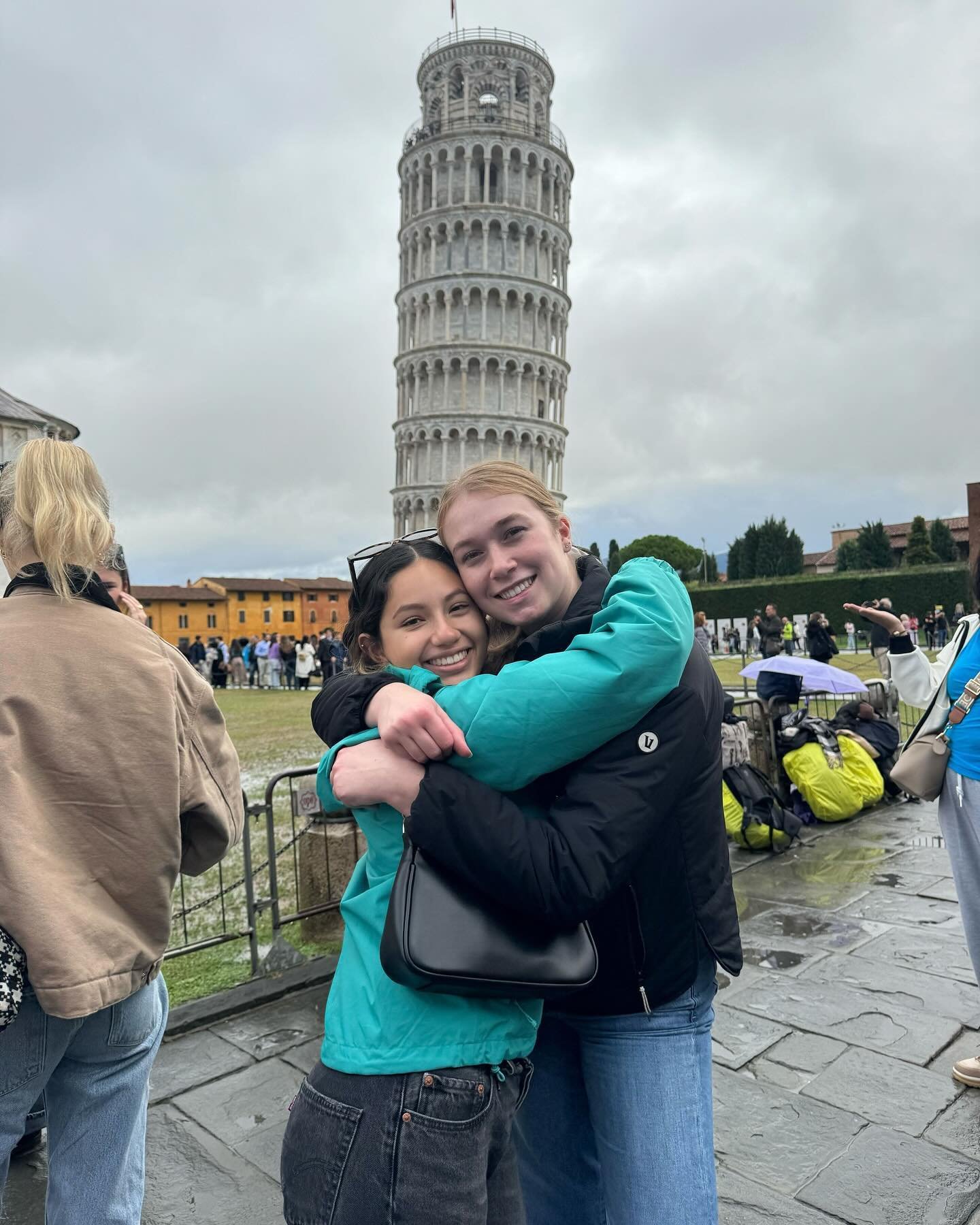 #WIBsAbroad spotlight: @annarschraeder and @nativallejo_ 🩵

Meet Anna and Natalia: our VP of Development and Director of Activities for the High School Outreach Committee! They are currently studying abroad in Florence, Italy 🇮🇹 Follow along with 