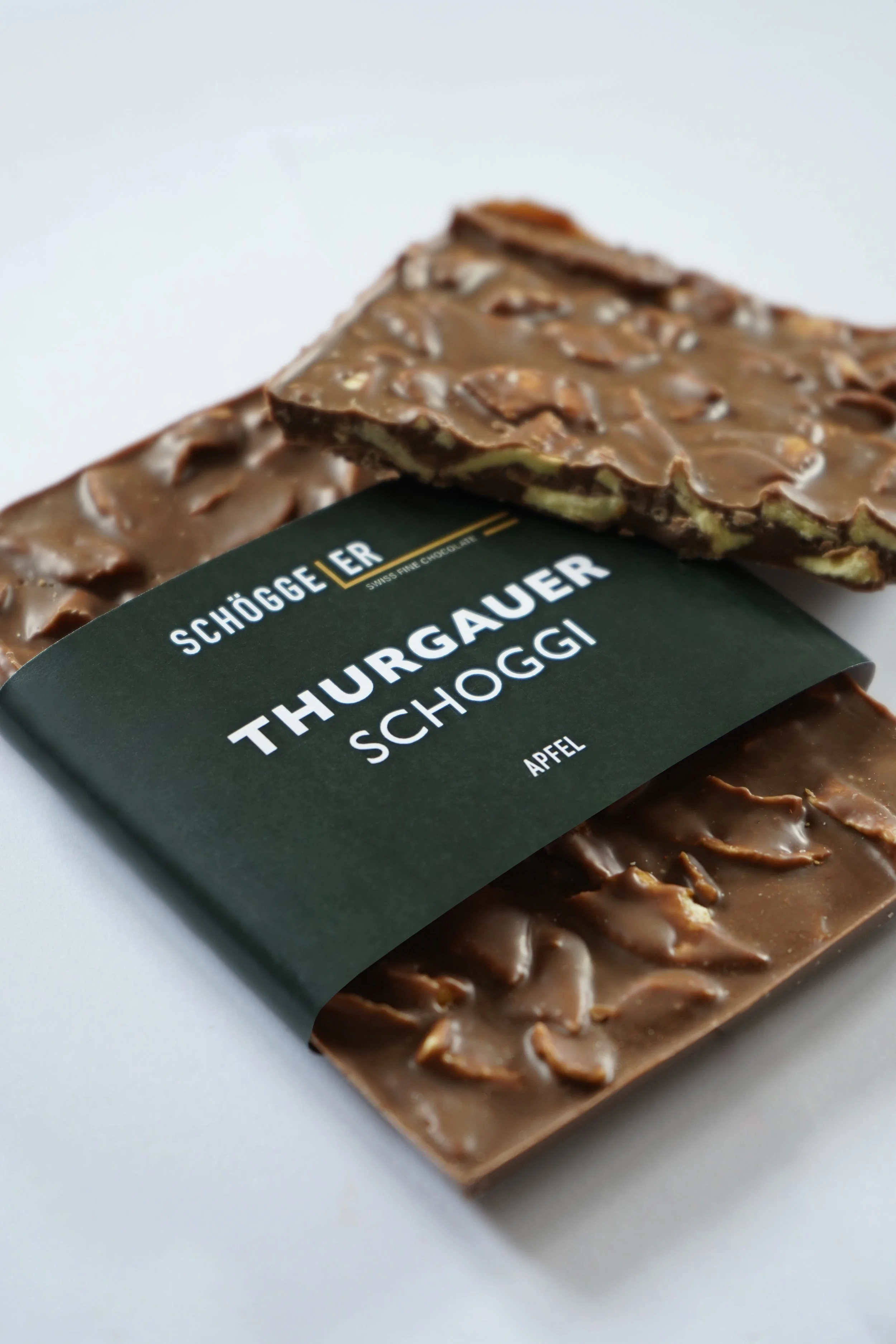 Thurgauer Schoggi mit Apfelringen
