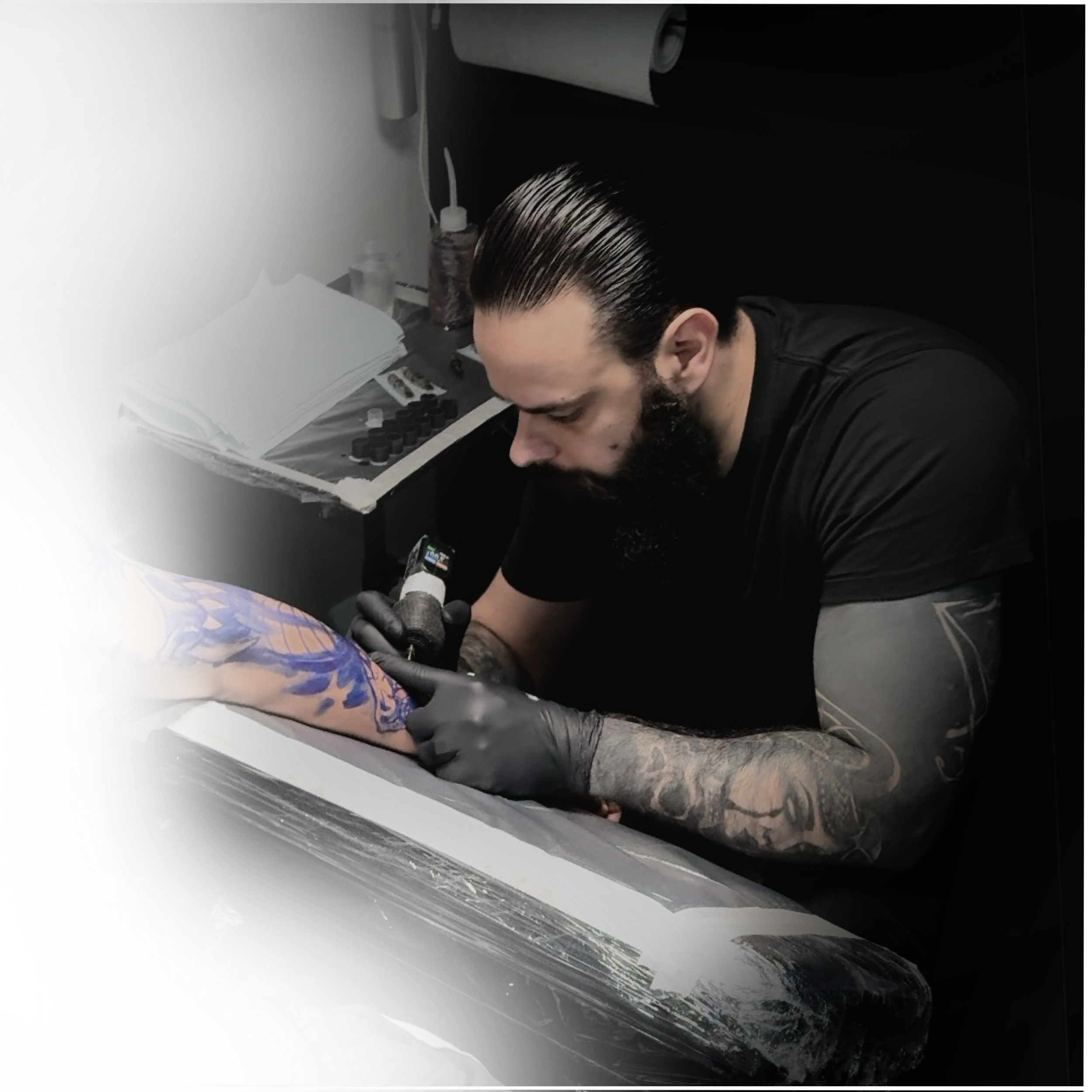 Marin Yordanov of Yordanov Arts tattooing a realism sleeve in his studio in Cologne
