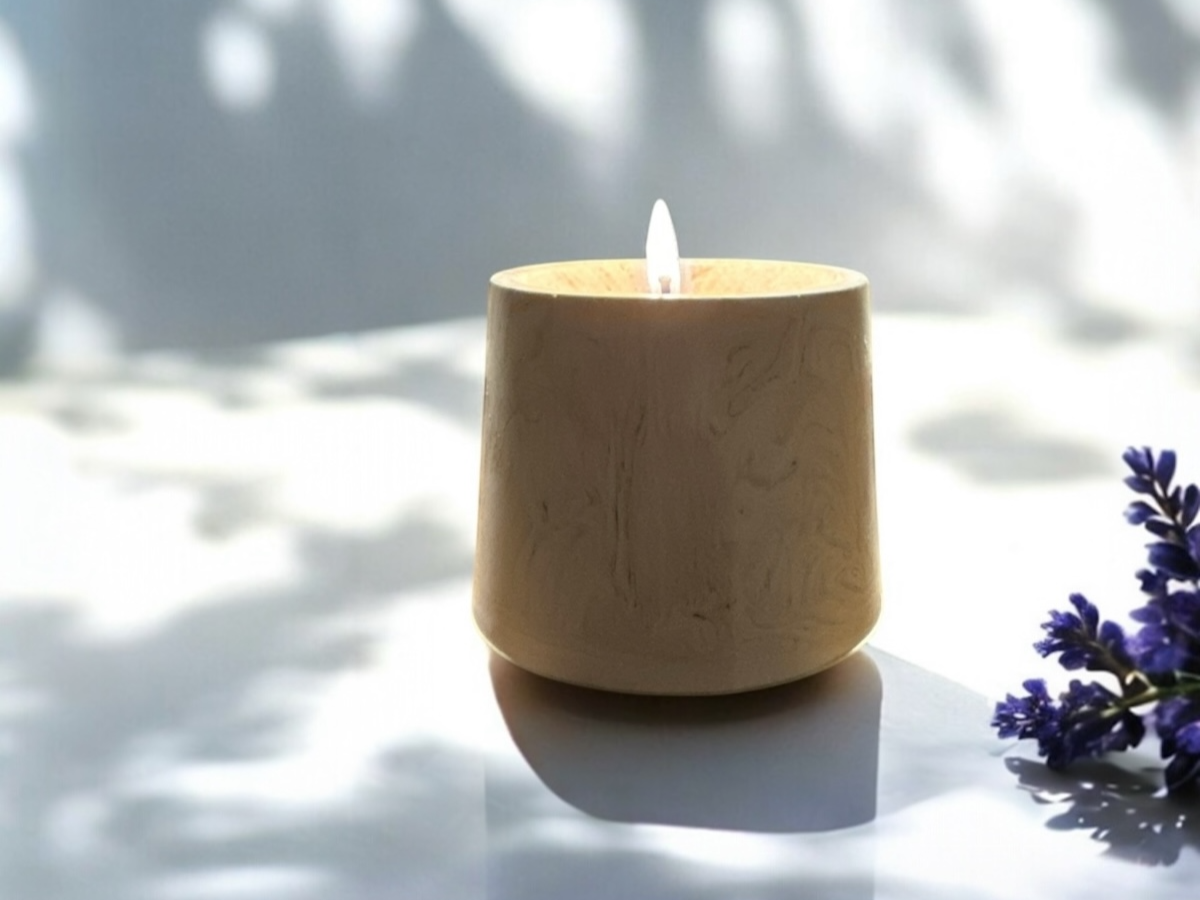 The Shed Pot - refillable candle