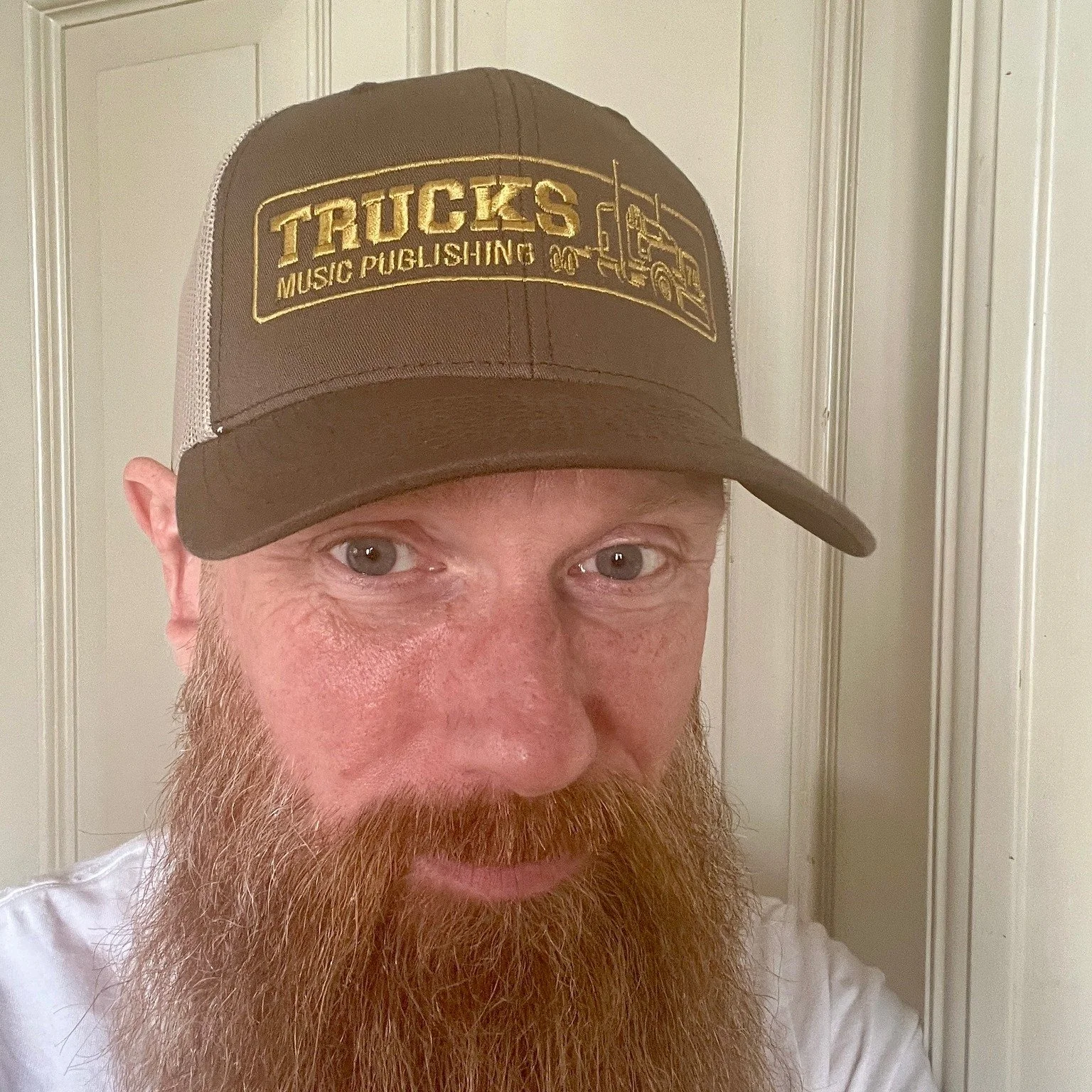 🚛 There's a new cap in the shop. 🧢
Check it out here: http://bit.ly/45svAhI

#TrailerMusic #MusicForTrailers #SyncMusic #TrucksMusic #NordicNoirVibes #OrganicSound
#onestopmusic #TruckerCap #MusicCap #TrucksCap #SyncGear #CapCulture #CapsForCreator