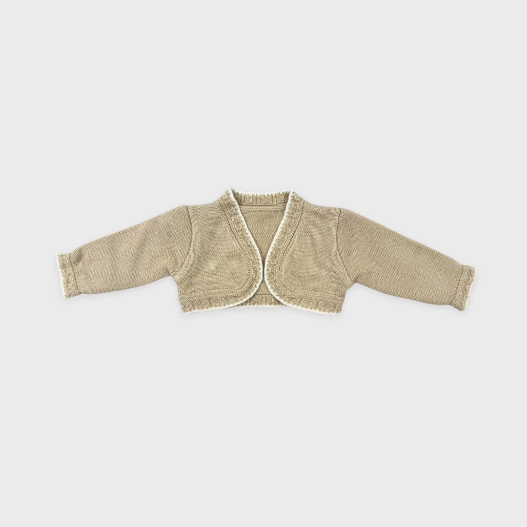 Beige Cardigan.png
