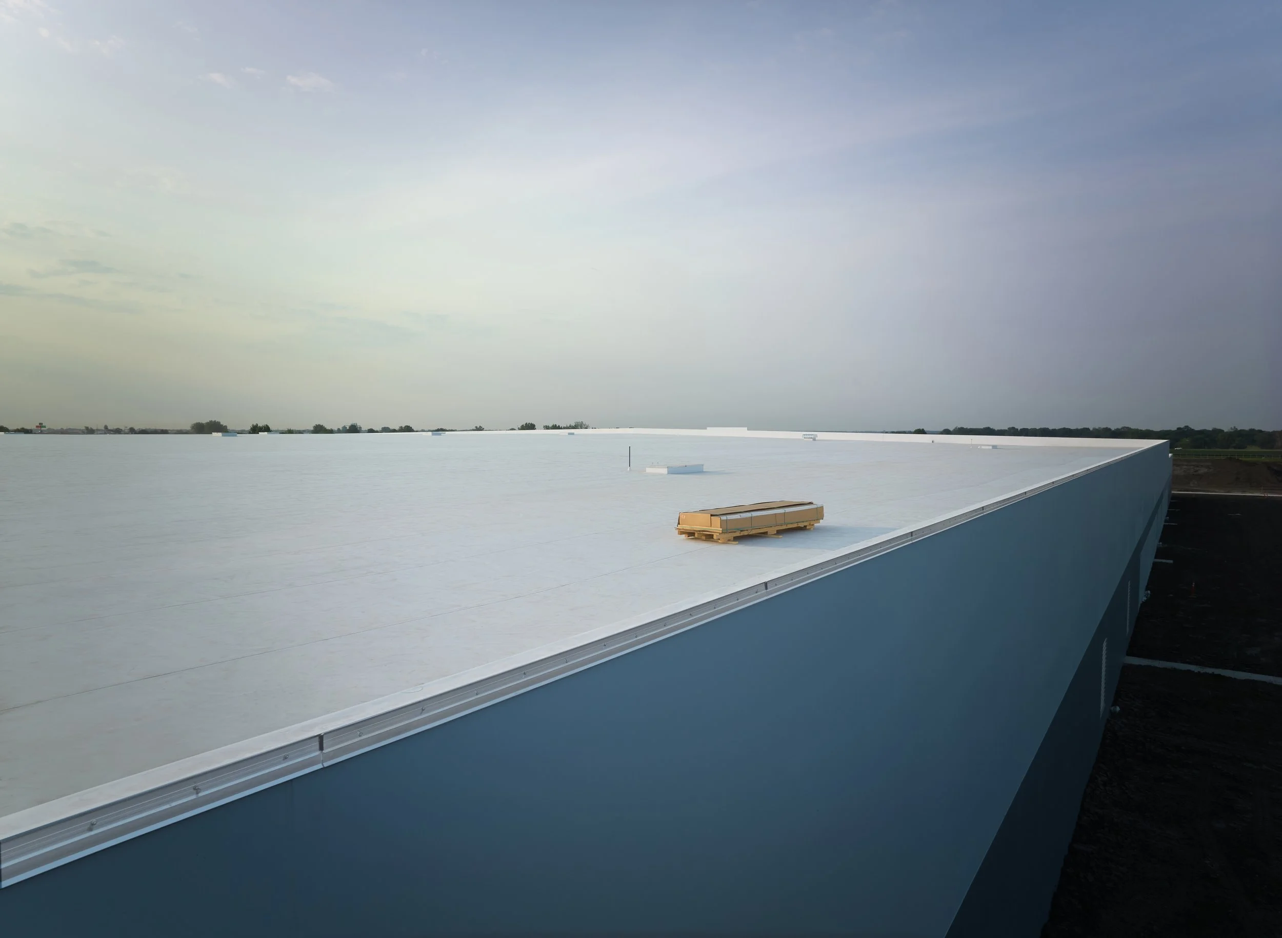 Completed TPO single ply membrane commercial cool roof