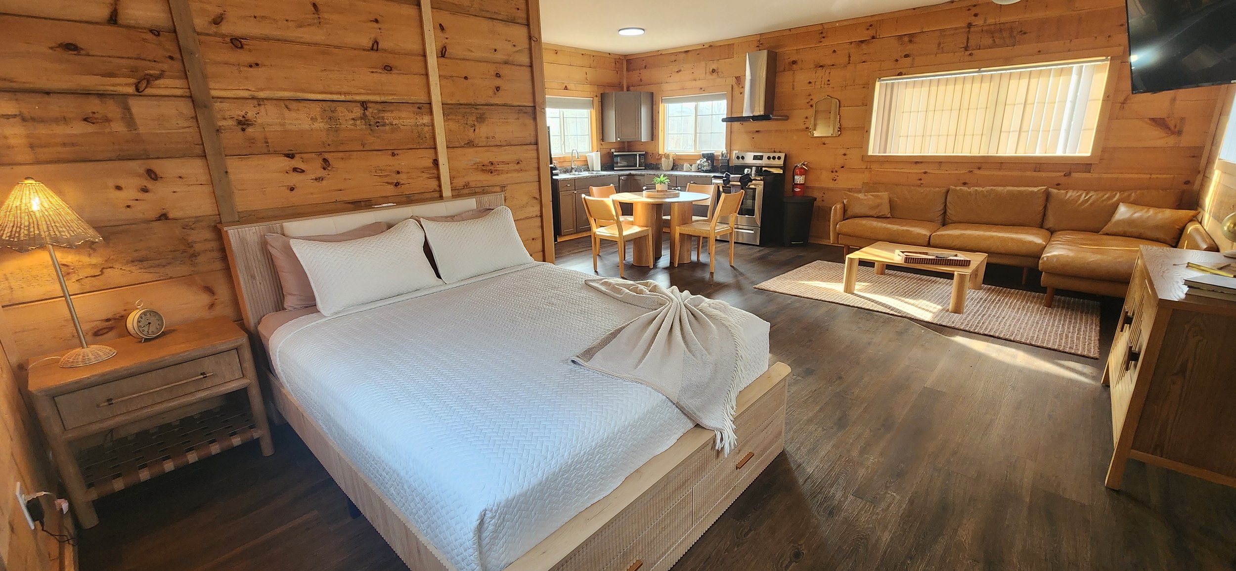 #6 cabin bed pic.jpg