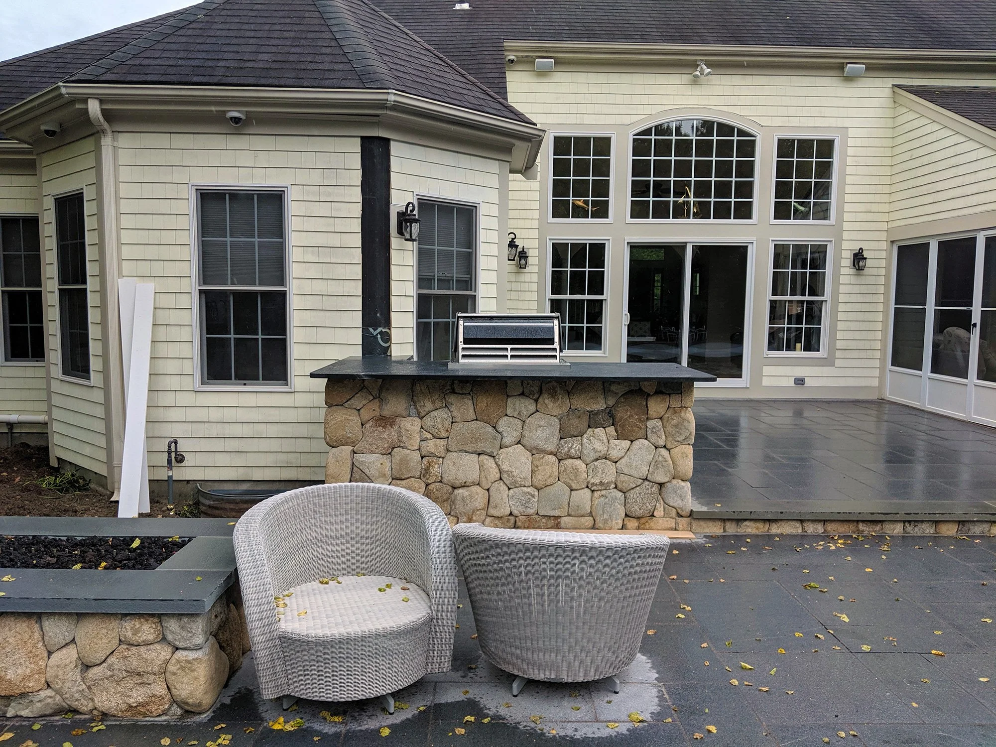 Ashtin-Pool-House-3.jpg