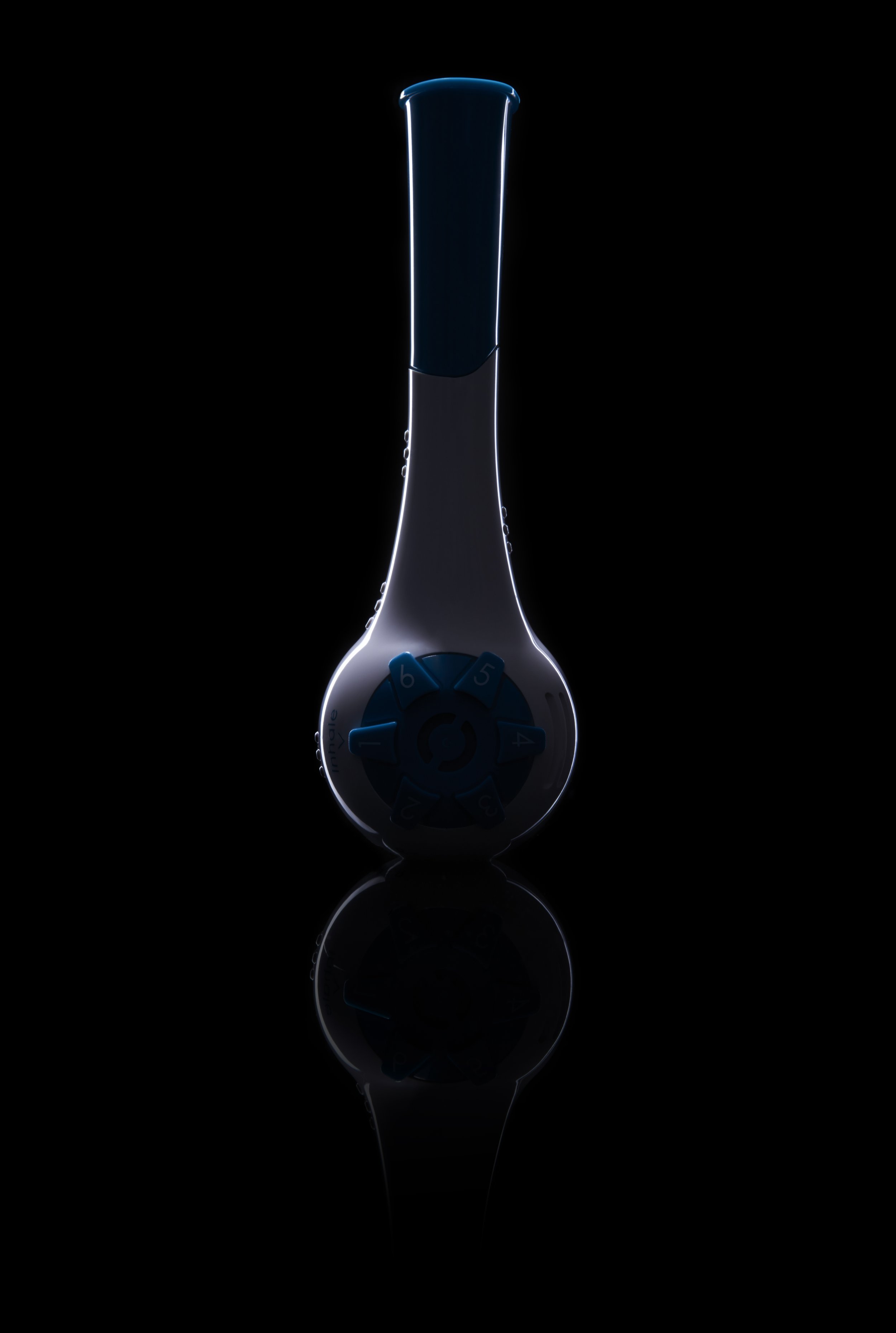 black_teaser_fade.jpg