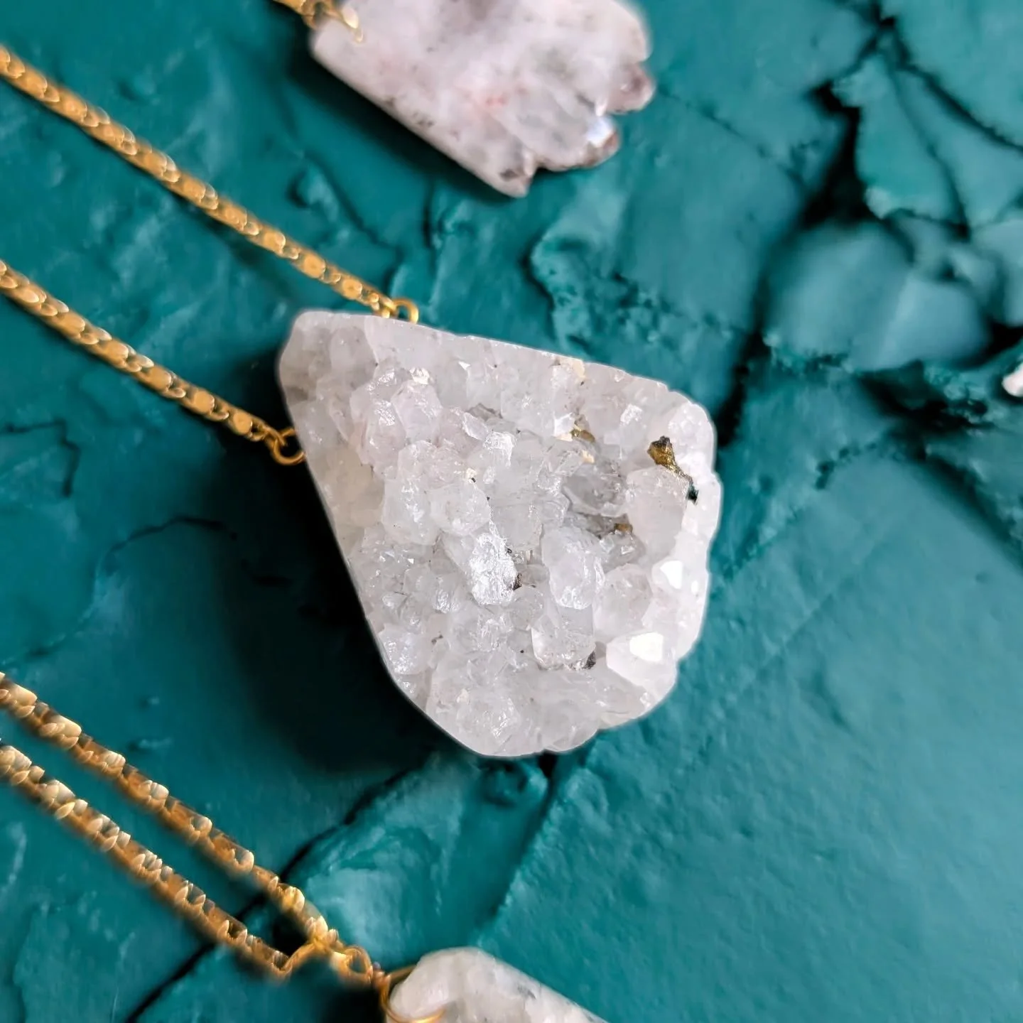 Je vous souhaite une tr&egrave;s belle ann&eacute;e 2026 ✨

Un grand merci pour votre soutien, toujours pr&eacute;sent depuis les ann&eacute;es, pour votre enthousiasme face &agrave; mes p&eacute;pites.
L'ann&eacute;e derni&egrave;re a &eacute;t&eacu