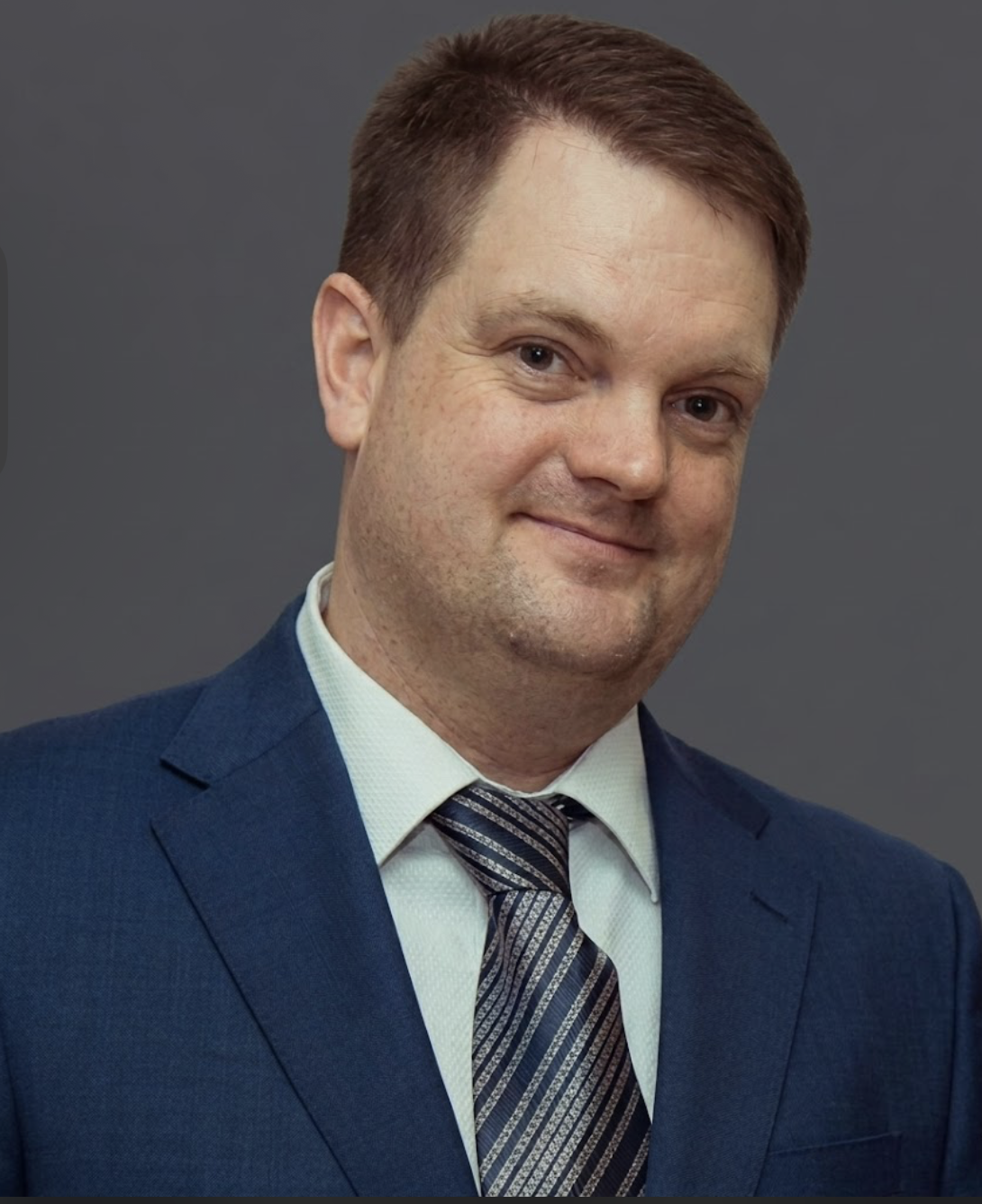 Male therapist serving Milwaukee, Waukesha, Washington, Ozuakee County and its environs.