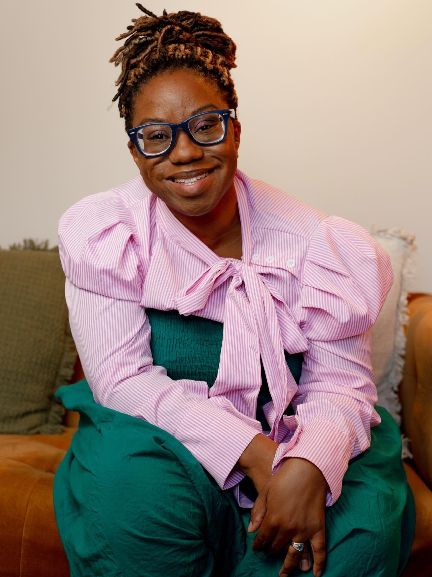 ​👋 Meet Katherine George, Master&rsquo;s-level clinician. 

​I finished my clinical psychology degree at 31, but the &ldquo;therapist&rsquo;s chair&rdquo; felt daunting back then. I didn&rsquo;t realize it at the time, but I needed a few more chapte