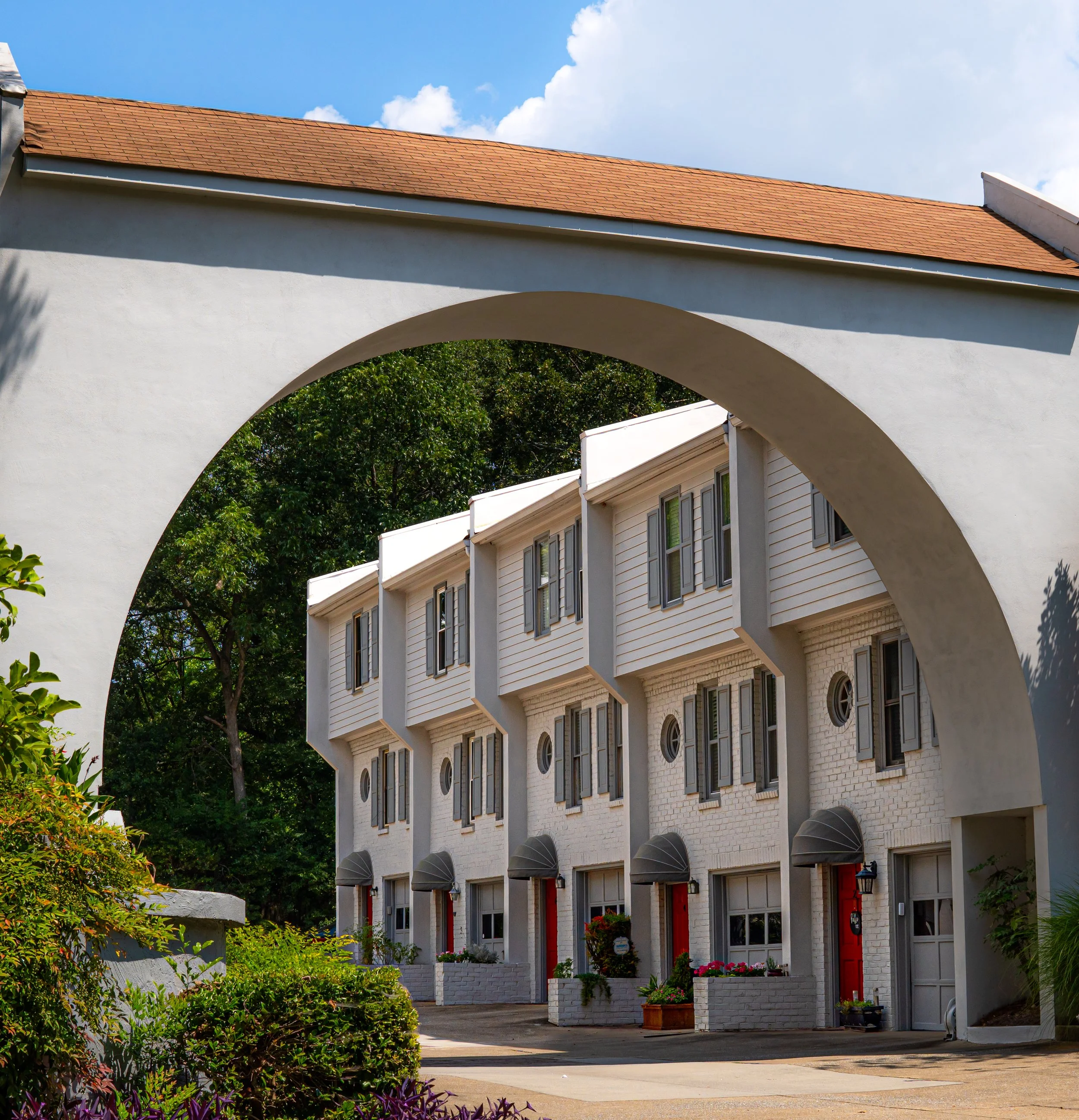 cresent entrance 3.jpg