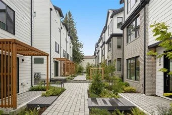 8326 D 13th Ave.jpeg