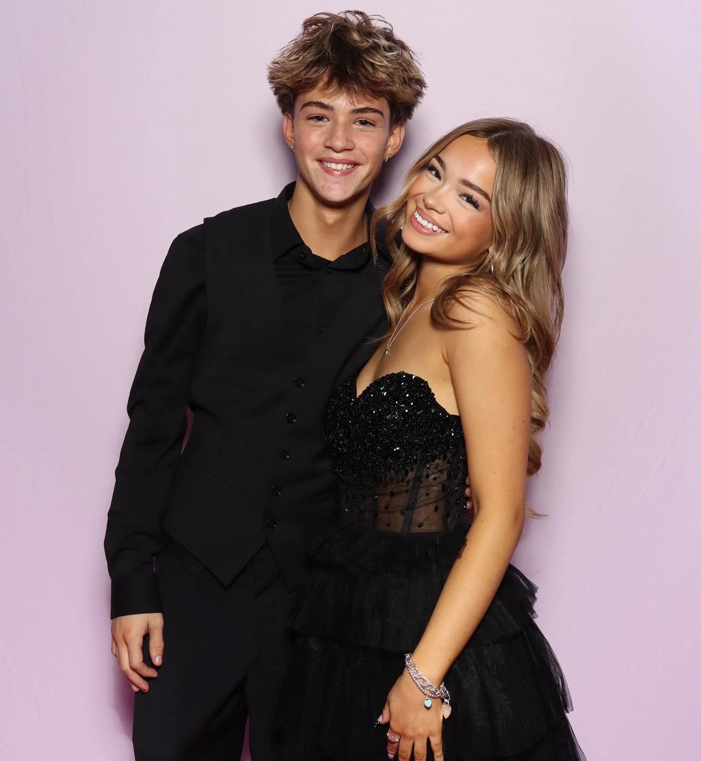 It&rsquo;s not a party without a photobooth! 

Click the link in bio to inquire✨

#photobooth  #laphotobooth #ocphotobooth #brandactivation #photoboothrental