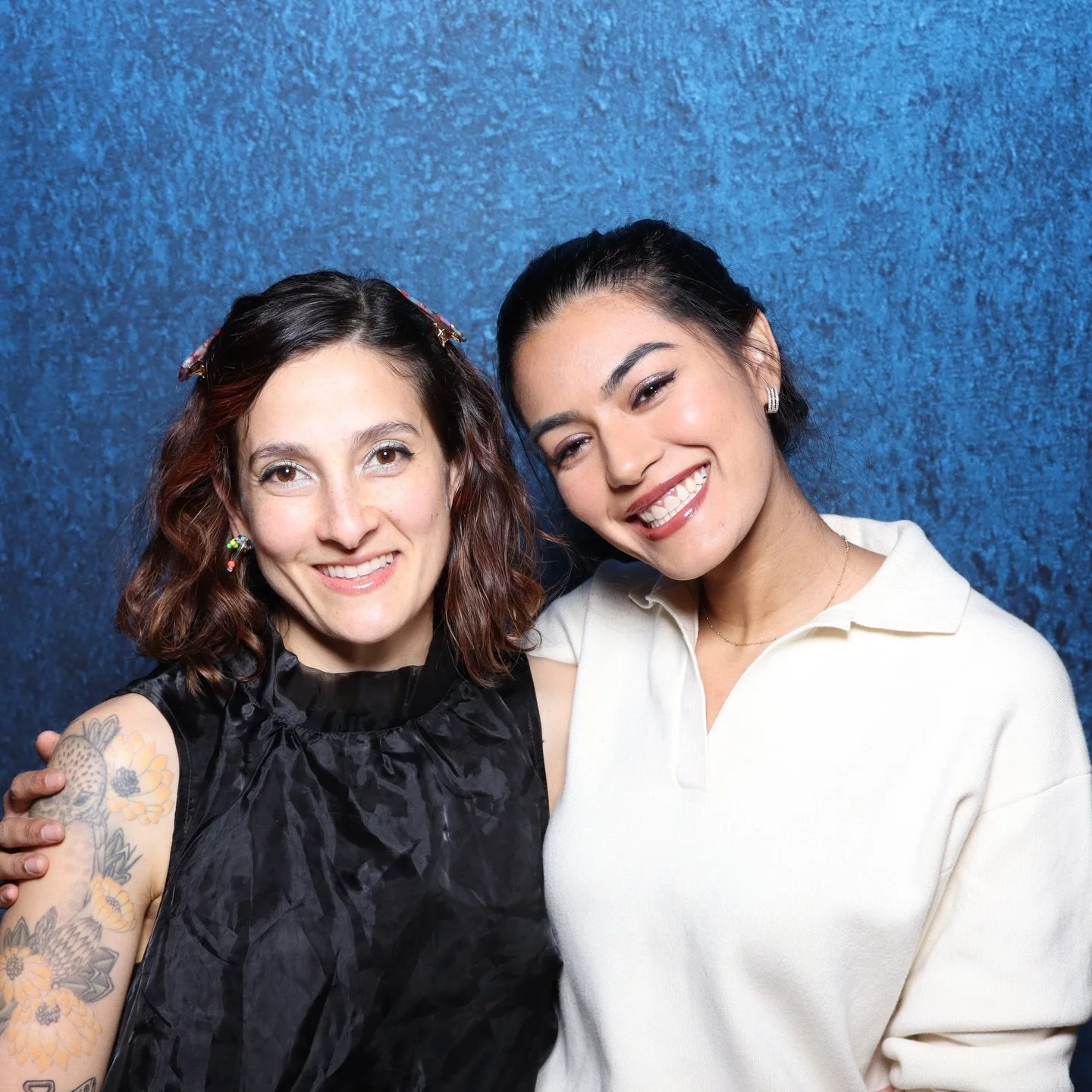 Introducing our ink blue backdrop💙 A perfect way to add a pop of color to any event. This backdrop features a rich modern blue that photographs beautifully and pairs perfectly with corporate events, branded experiences and upscale gatherings. 

Book