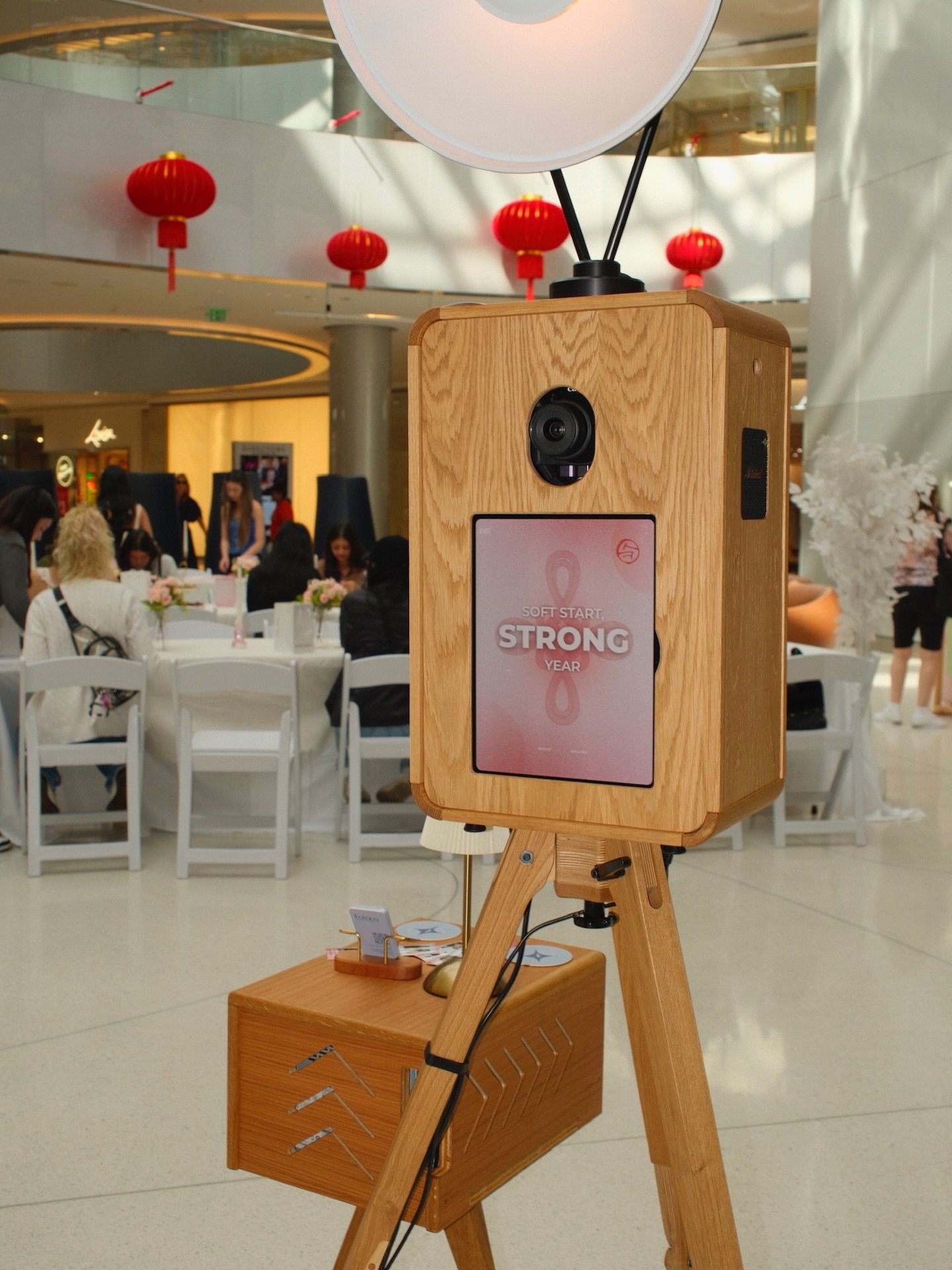 A peek into our camera roll from our recent event with @sokitbeauty 🌸 So honored to have been a part of a cozy afternoon filled with creativity, beauty, and connection. 

#photobooth #brandactivation #eventsinla #laphotobooth #ocphotobooth